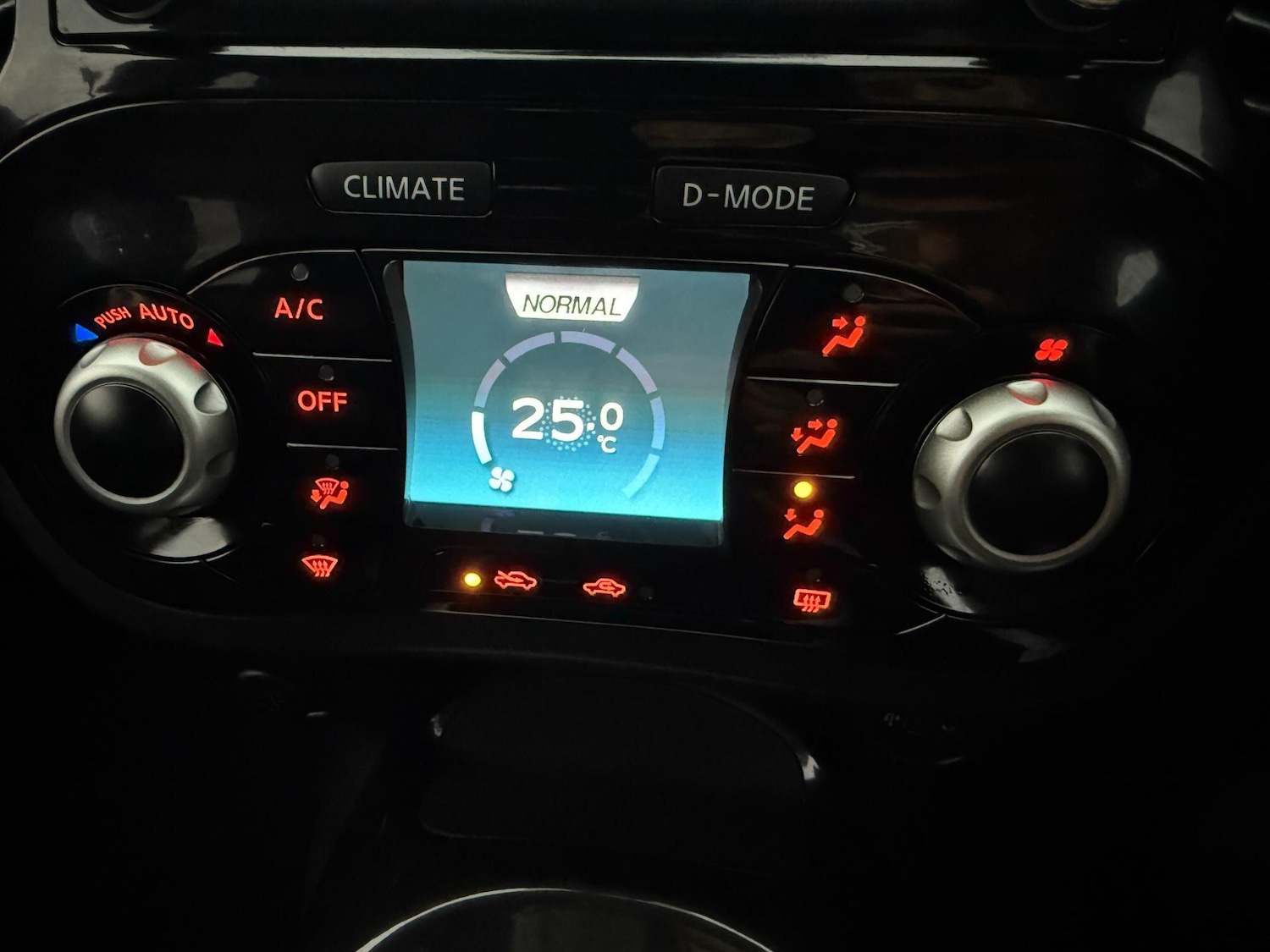 Used Nissan Juke 2017 for sale - 77101773: Photo 12