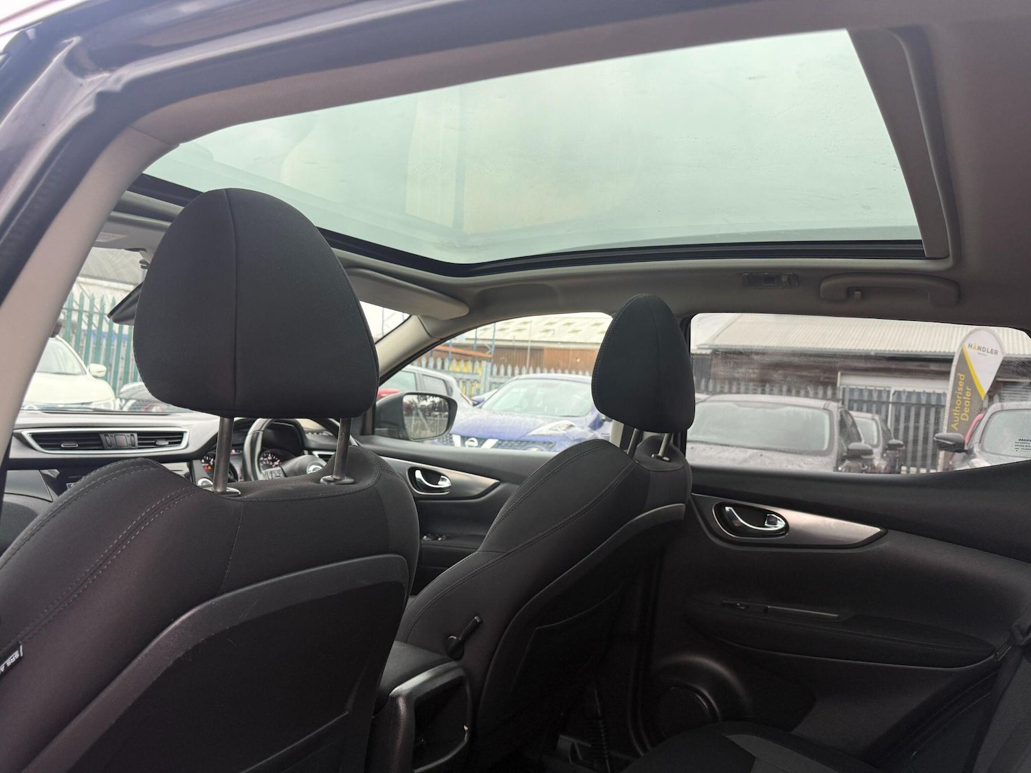 Used Nissan Qashqai 2018 for sale - 77155601: Photo 3