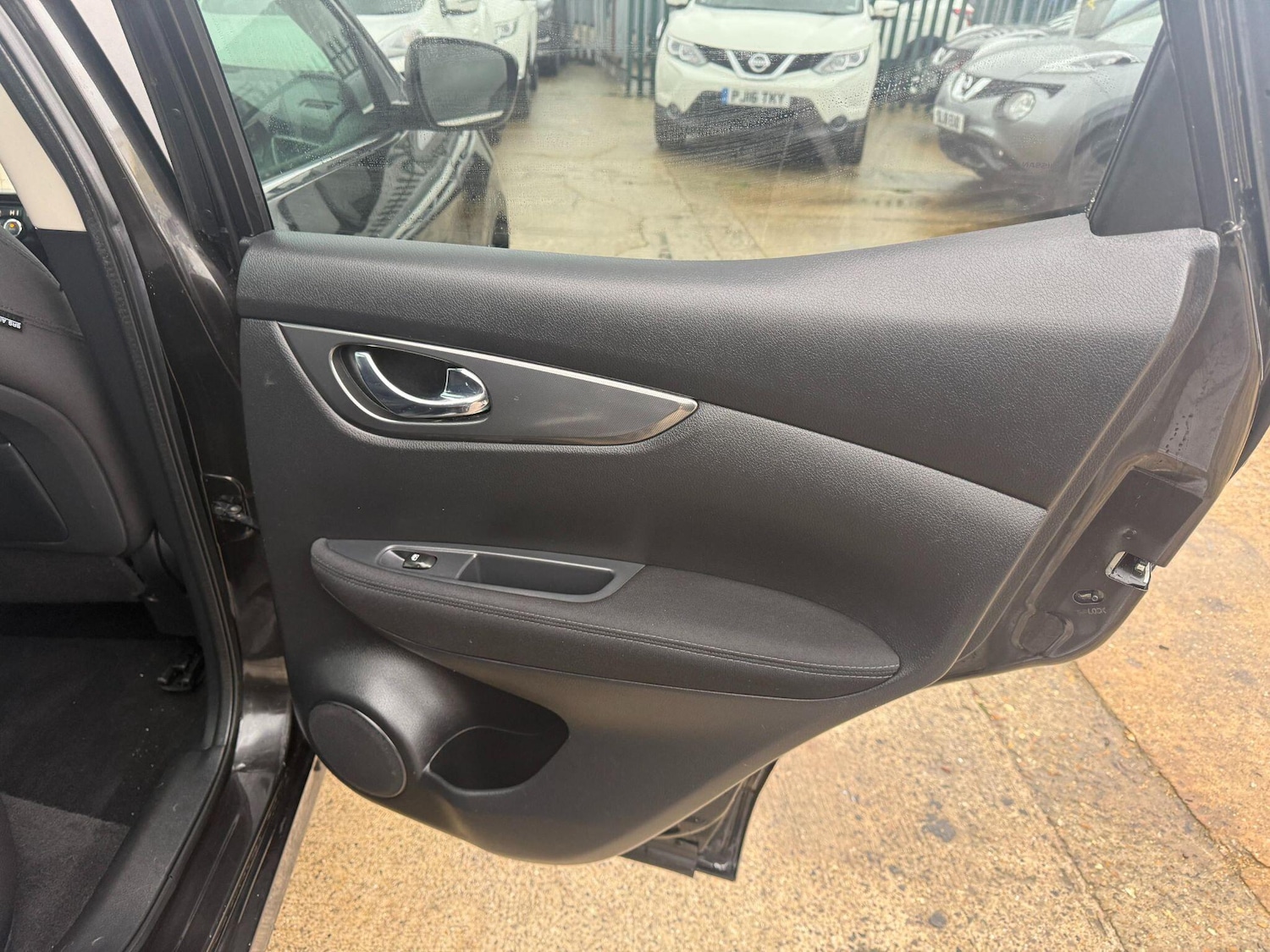 Used Nissan Qashqai 2018 for sale - 77155601: Photo 49