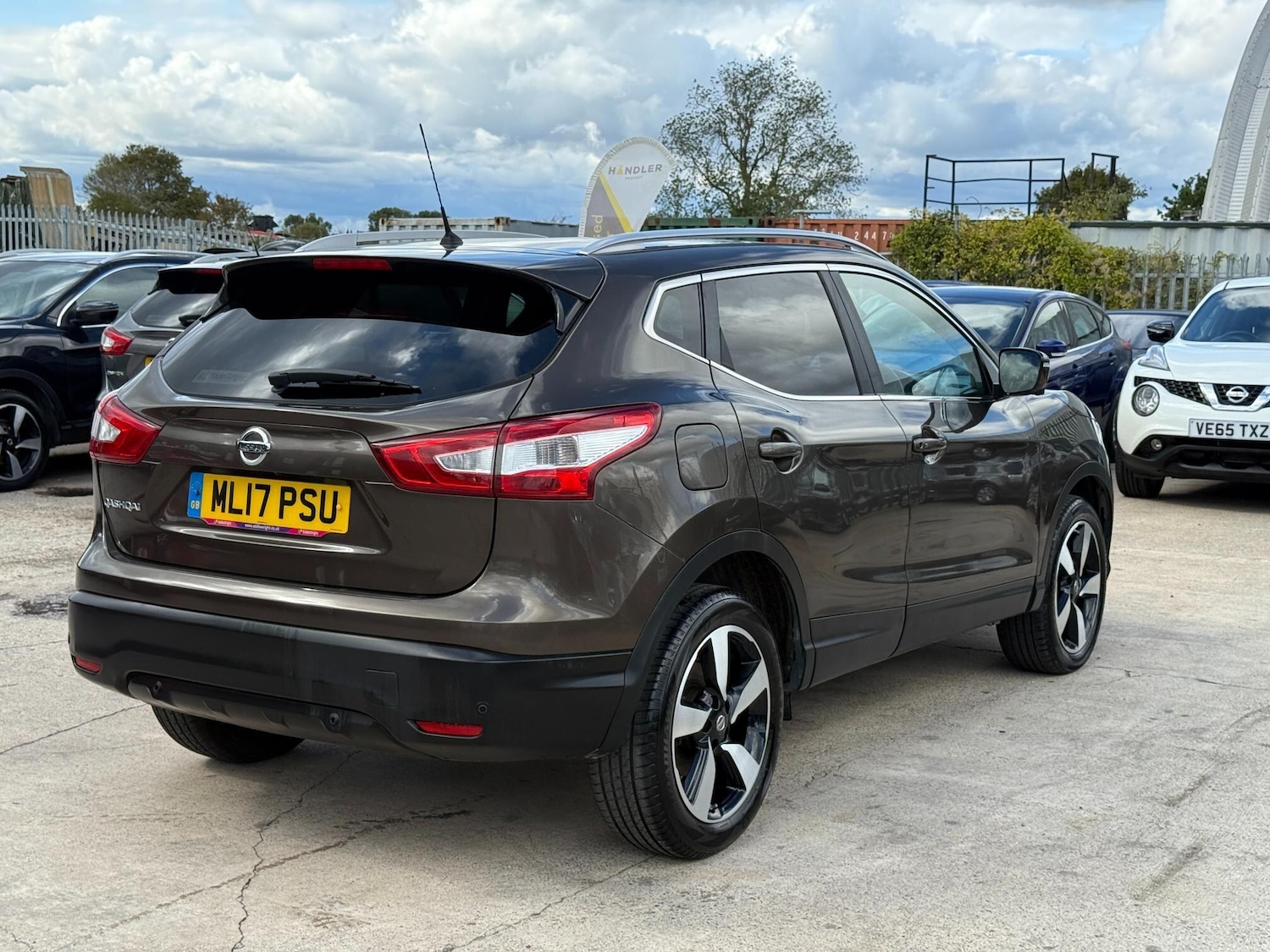 Used Nissan Qashqai 2017 for sale - 76514512: Photo 25