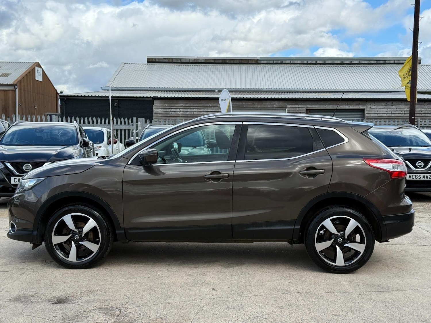 Used Nissan Qashqai 2017 for sale - 76514512: Photo 27