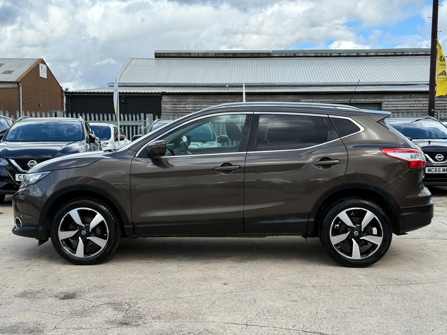 Used Nissan Qashqai 2017 for sale - 76514512: Photo 28