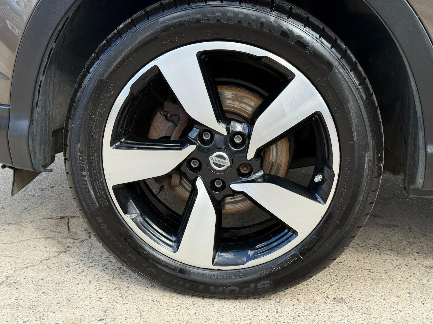 Used Nissan Qashqai 2017 for sale - 76514512: Photo 30