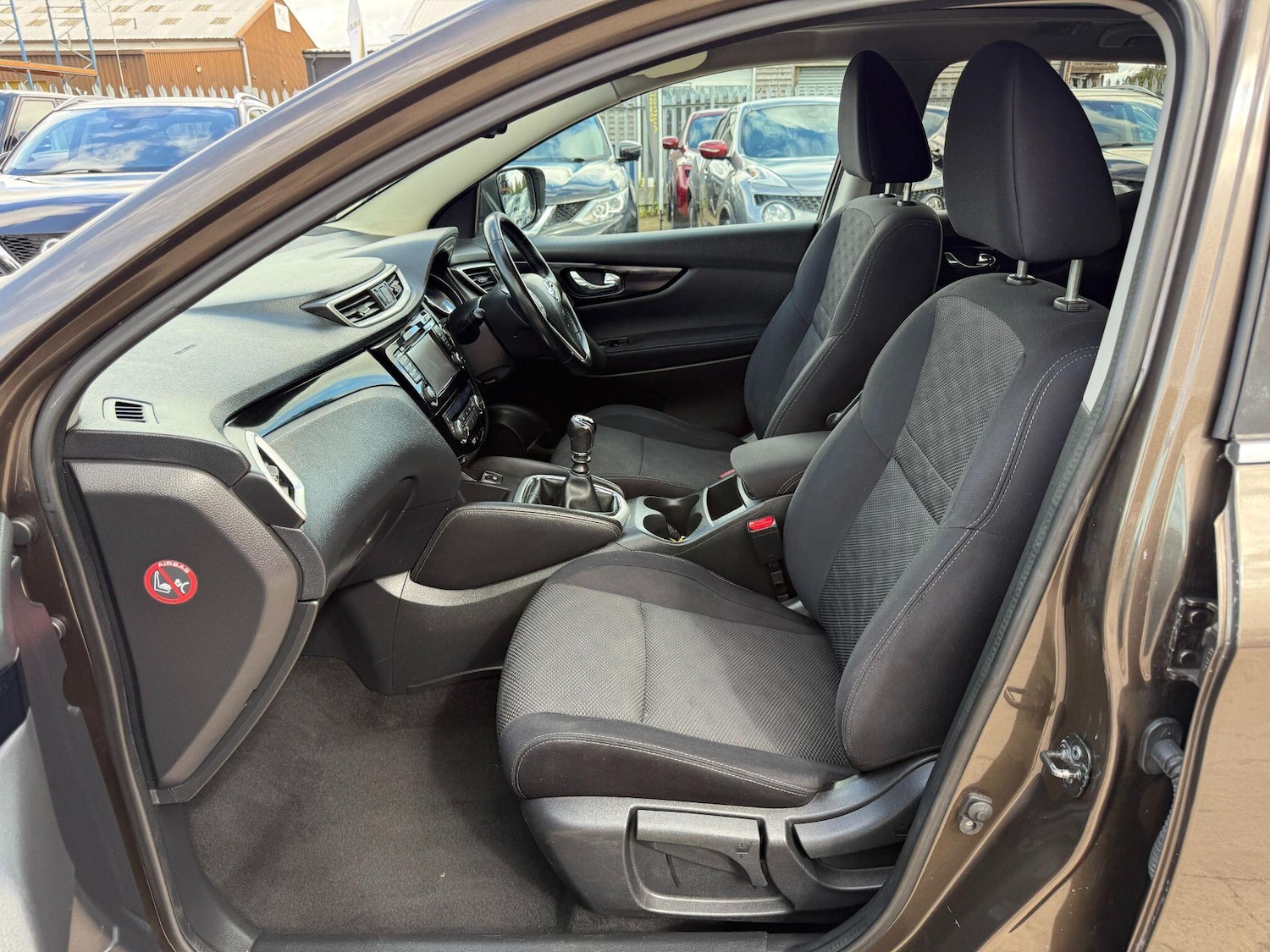 Used Nissan Qashqai 2017 for sale - 76514512: Photo 31