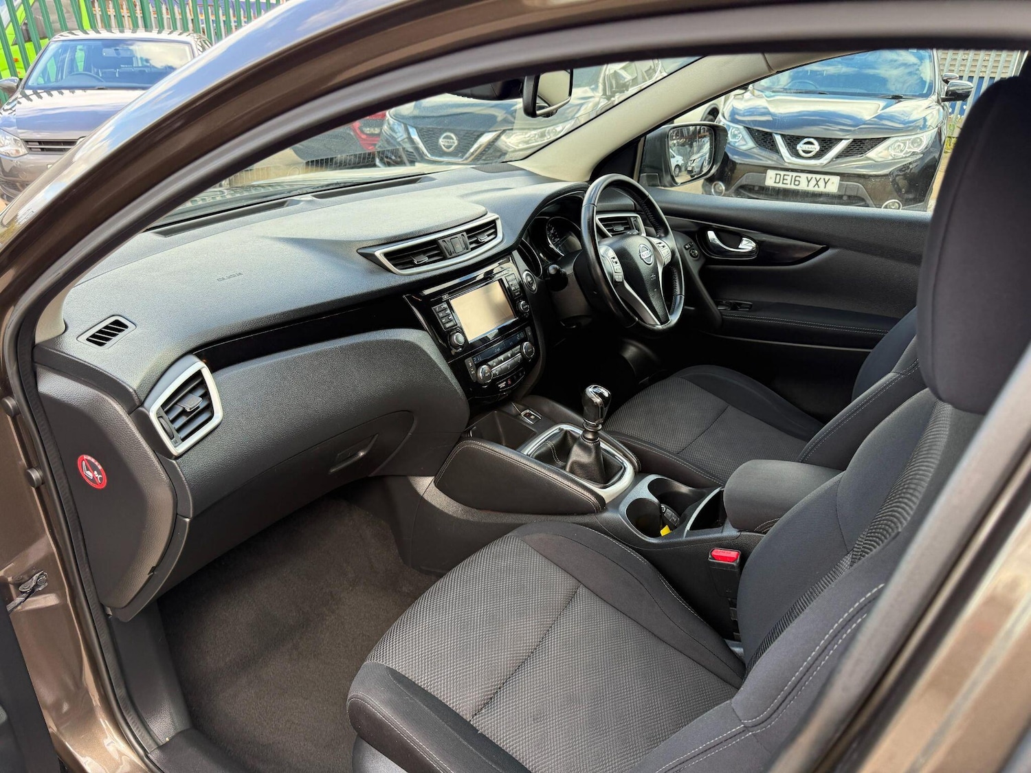 Used Nissan Qashqai 2017 for sale - 76514512: Photo 32