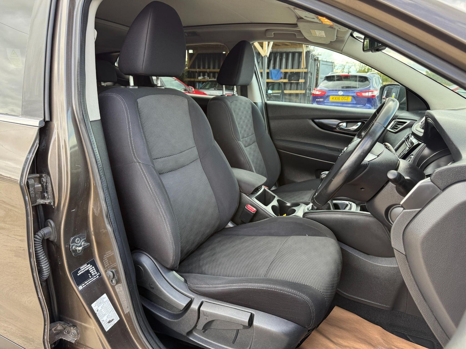 Used Nissan Qashqai 2017 for sale - 76514512: Photo 43