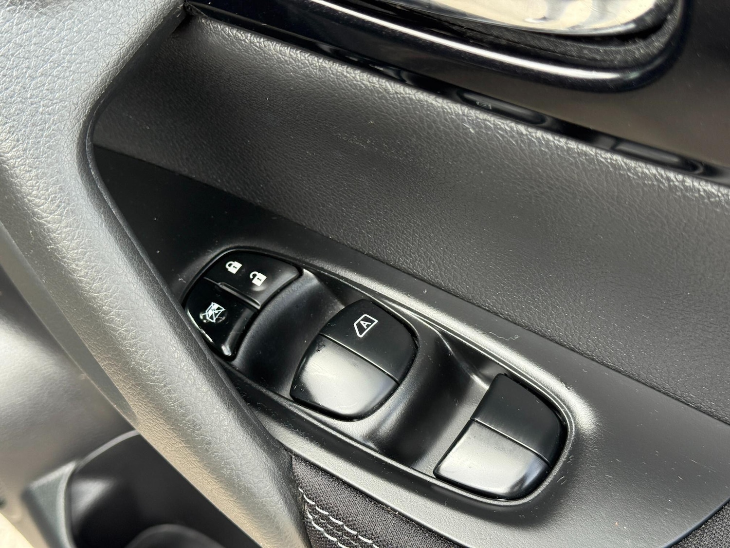 Used Nissan Qashqai 2017 for sale - 76514512: Photo 47