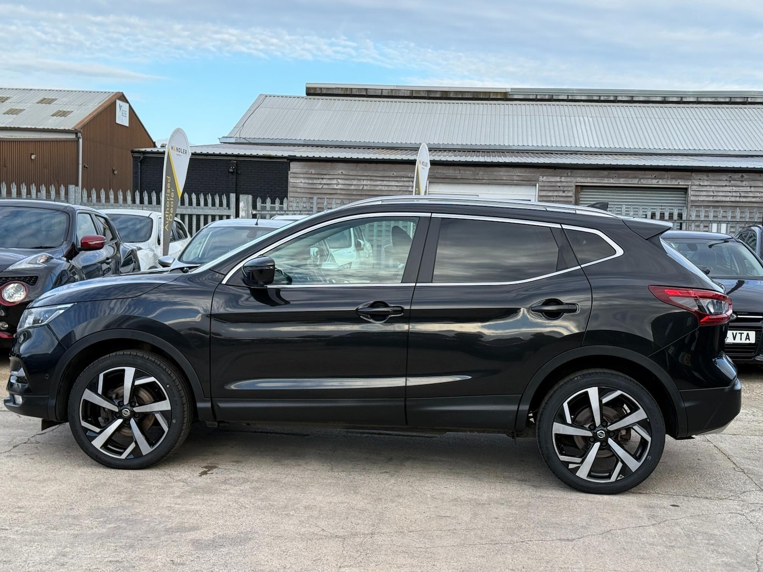 Used Nissan Qashqai 2018 for sale - 76514498: Photo 30