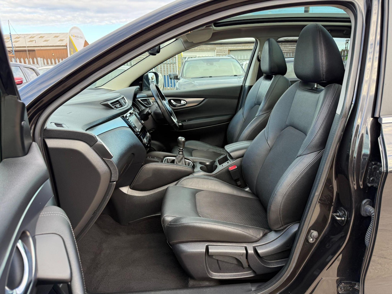 Used Nissan Qashqai 2018 for sale - 76514498: Photo 33