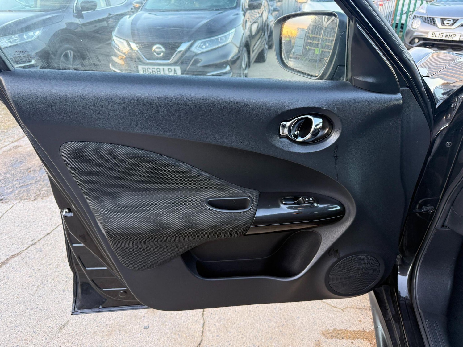 Used Nissan Juke 2015 for sale - 77143670: Photo 38