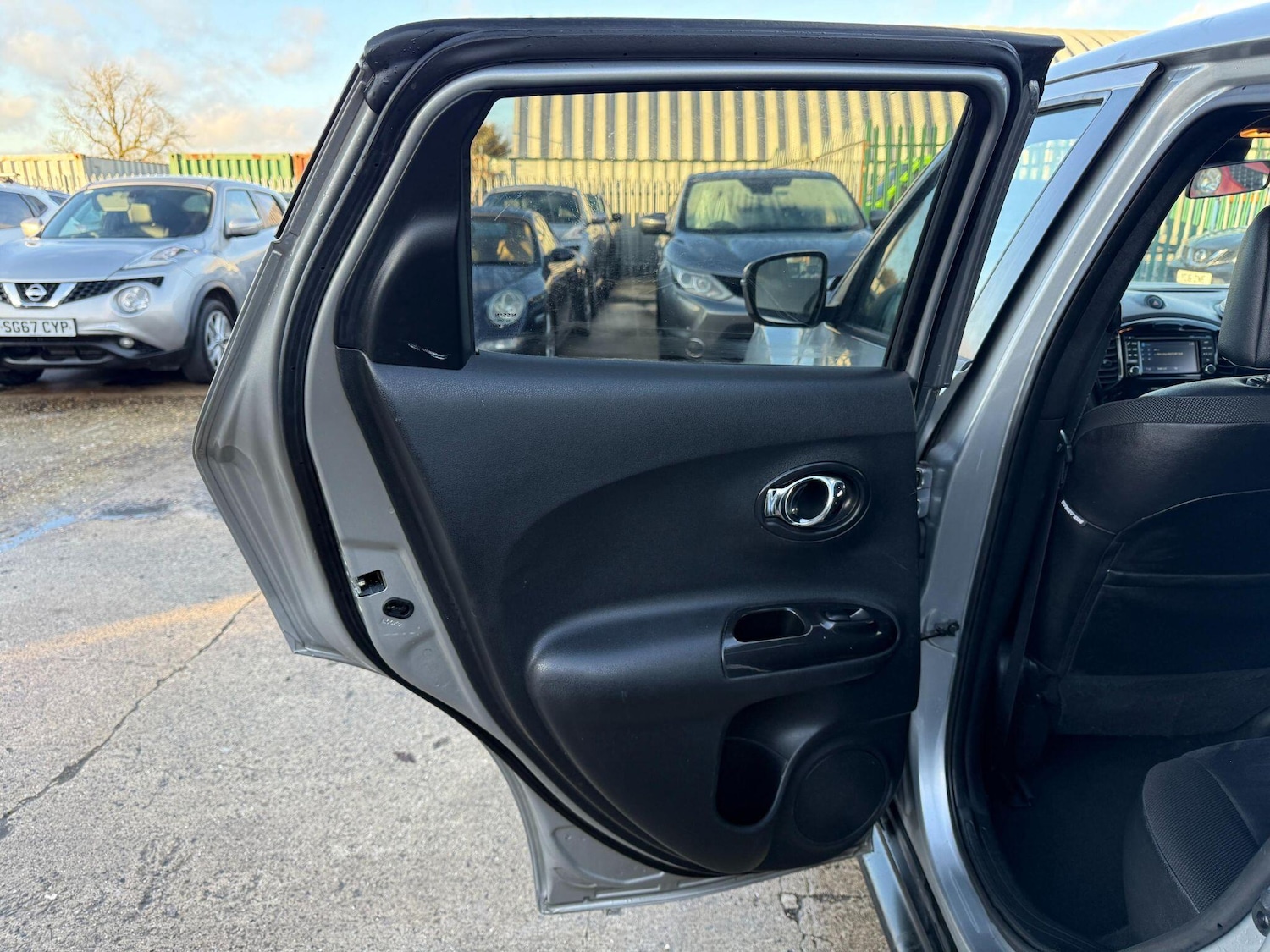 Used Nissan Juke 2017 for sale - 76752707: Photo 40