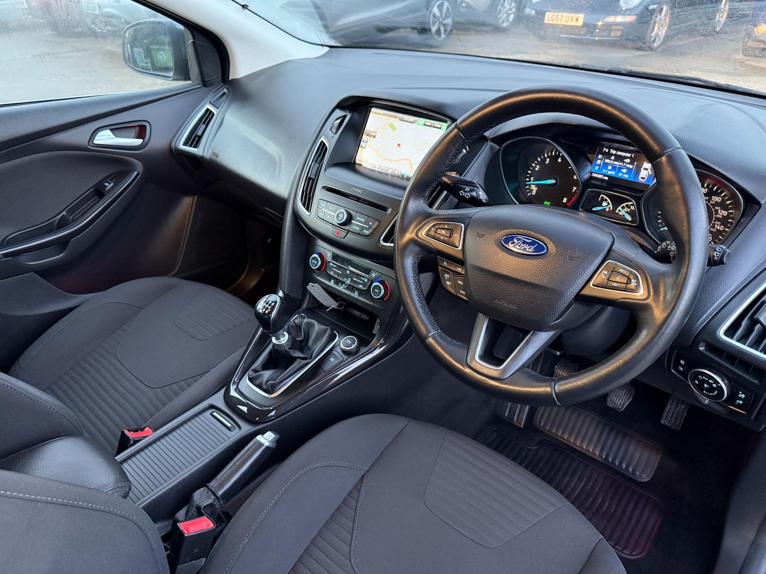 Used Ford Focus 2015 for sale - 77101628: Photo 2