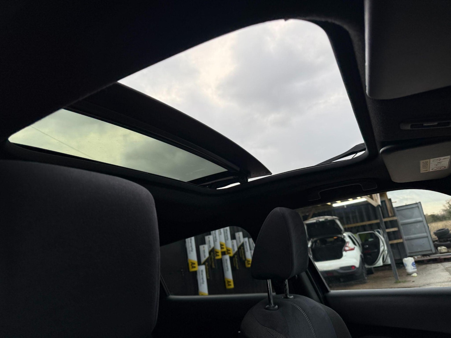 Used Nissan Juke 2016 for sale - 77155462: Photo 14