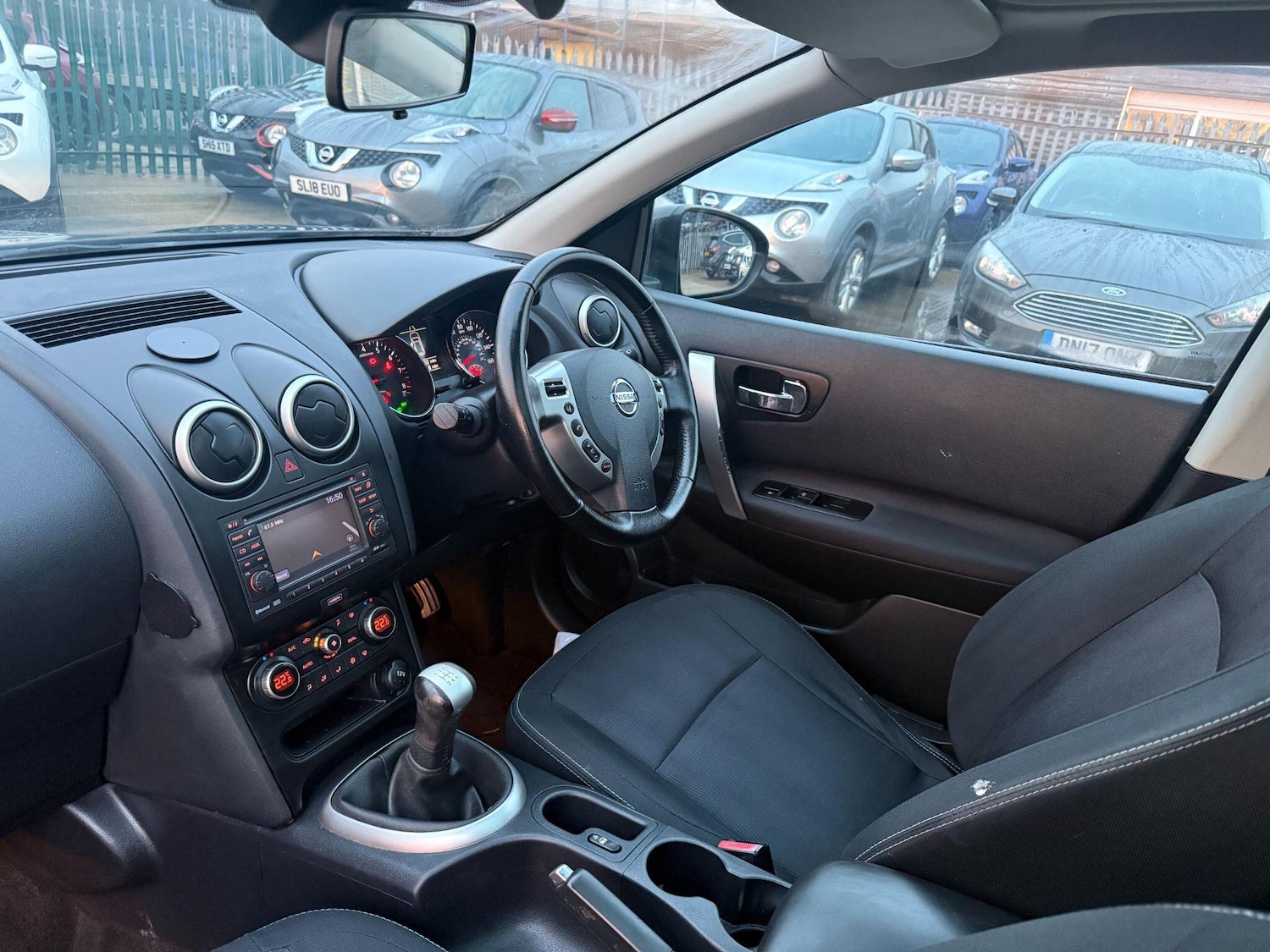 Used Nissan Qashqai 2012 for sale - 76964931: Photo 2