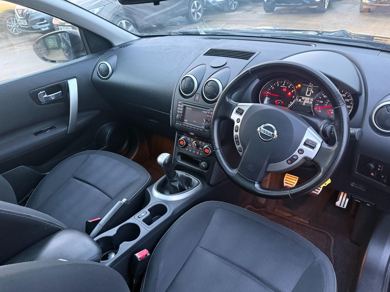 Used Nissan Qashqai 2012 for sale - 76964931: Photo 23