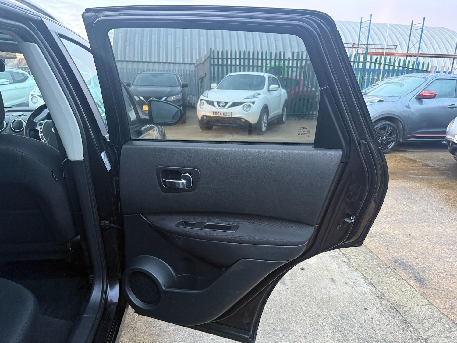 Used Nissan Qashqai 2012 for sale - 76964931: Photo 41