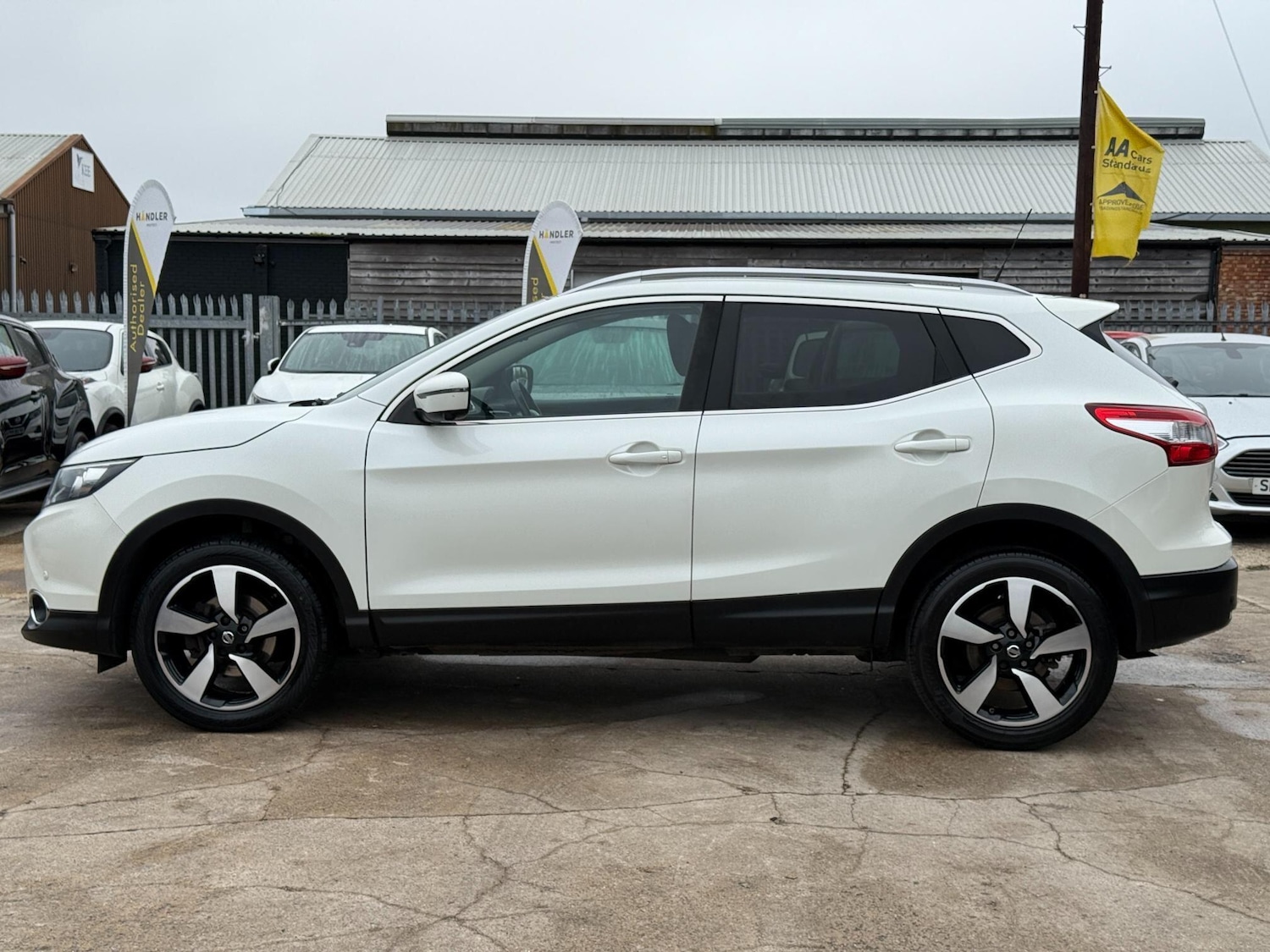 Used Nissan Qashqai 2016 for sale - 76514514: Photo 25
