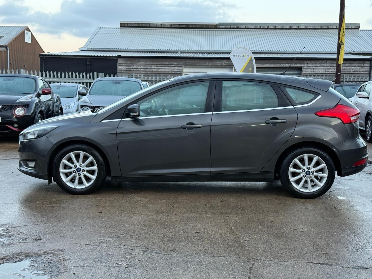 Used Ford Focus 2015 for sale - 76800906: Photo 33