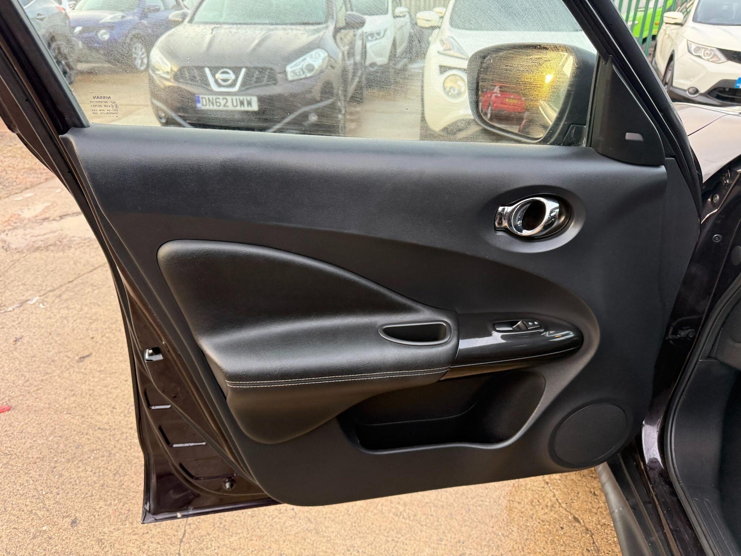 Used Nissan Juke 2015 for sale - 77120043: Photo 43