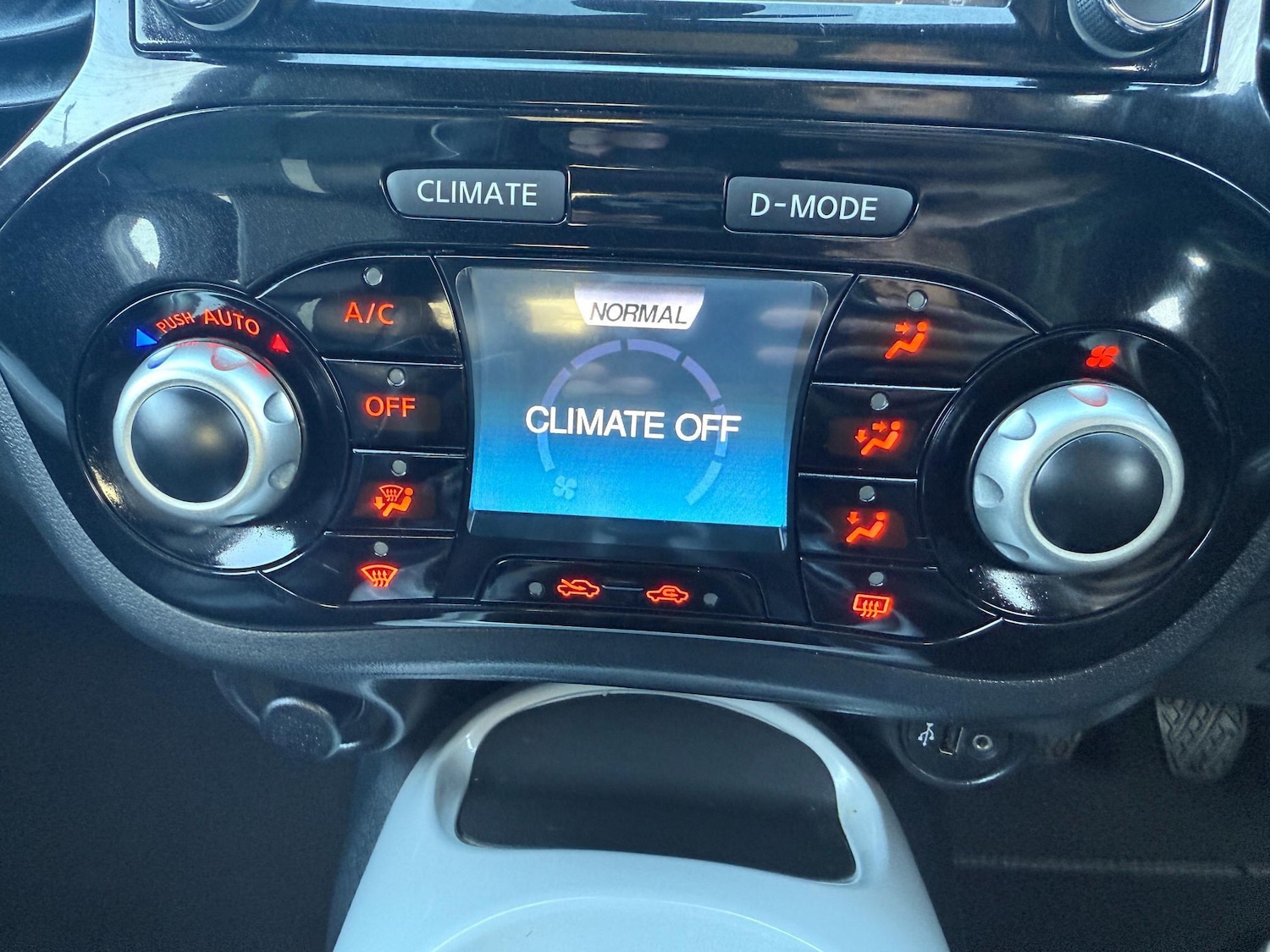 Used Nissan Juke 2015 for sale - 76607841: Photo 12