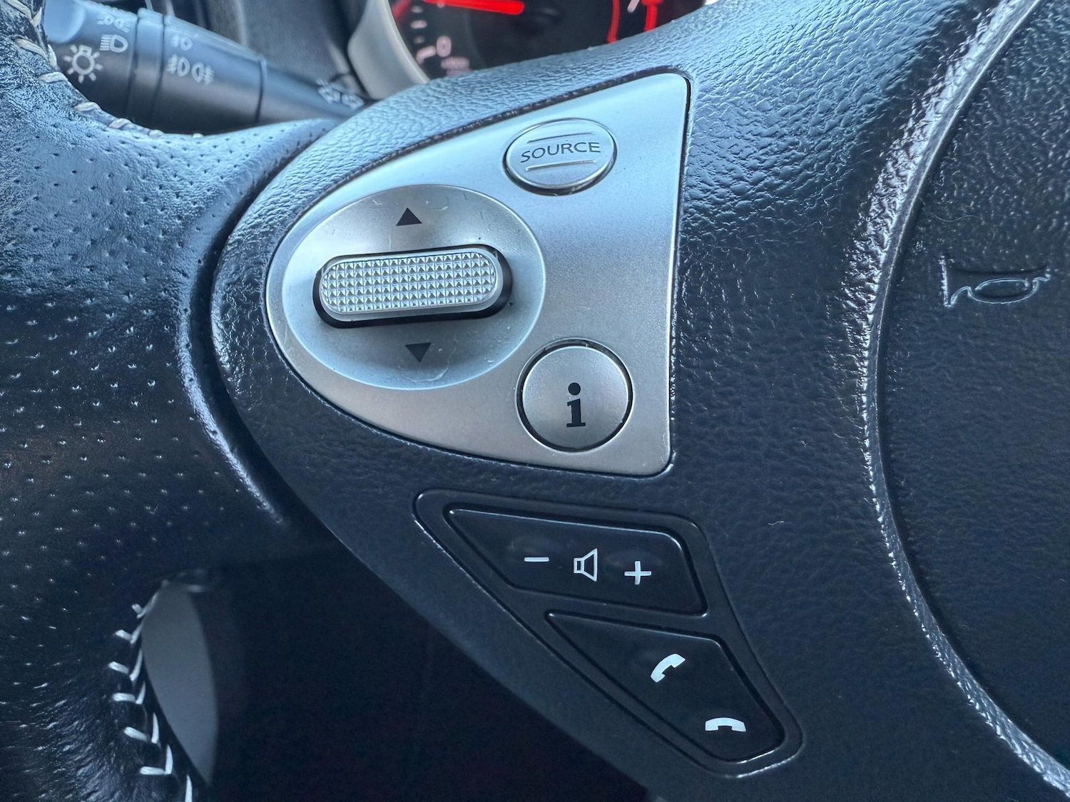 Used Nissan Juke 2015 for sale - 76607841: Photo 15