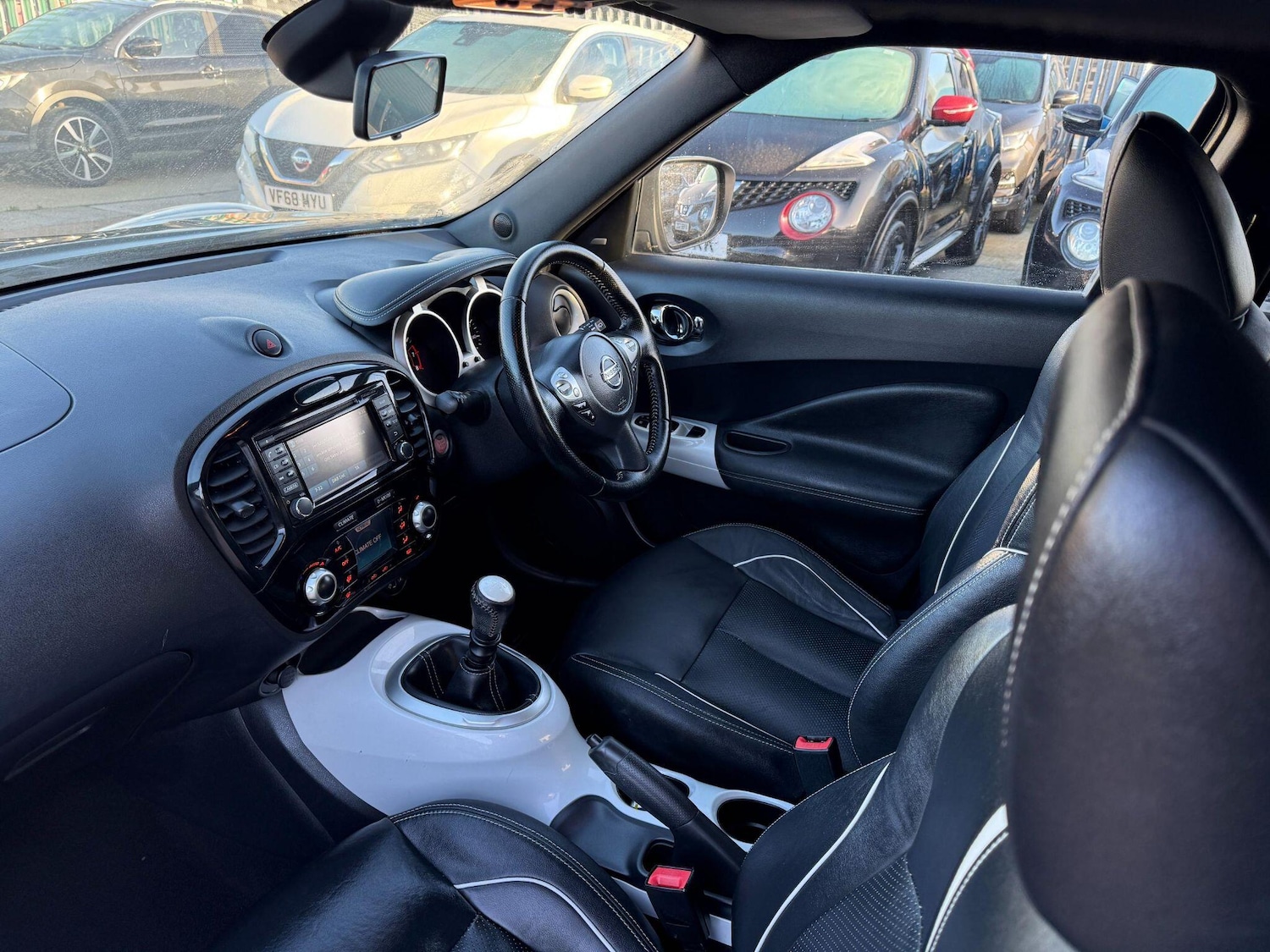 Used Nissan Juke 2015 for sale - 76607841: Photo 2