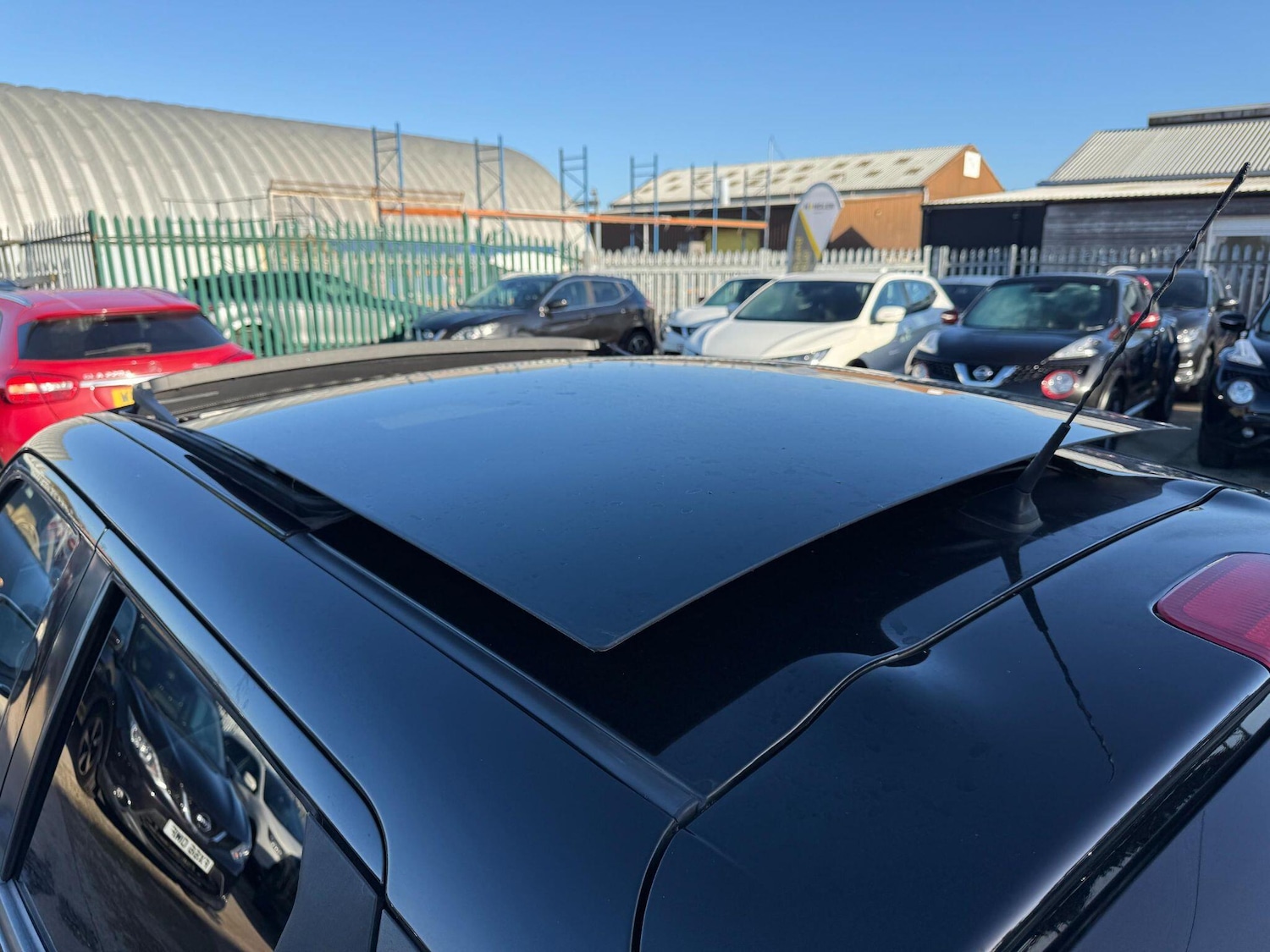 Used Nissan Juke 2015 for sale - 76607841: Photo 5