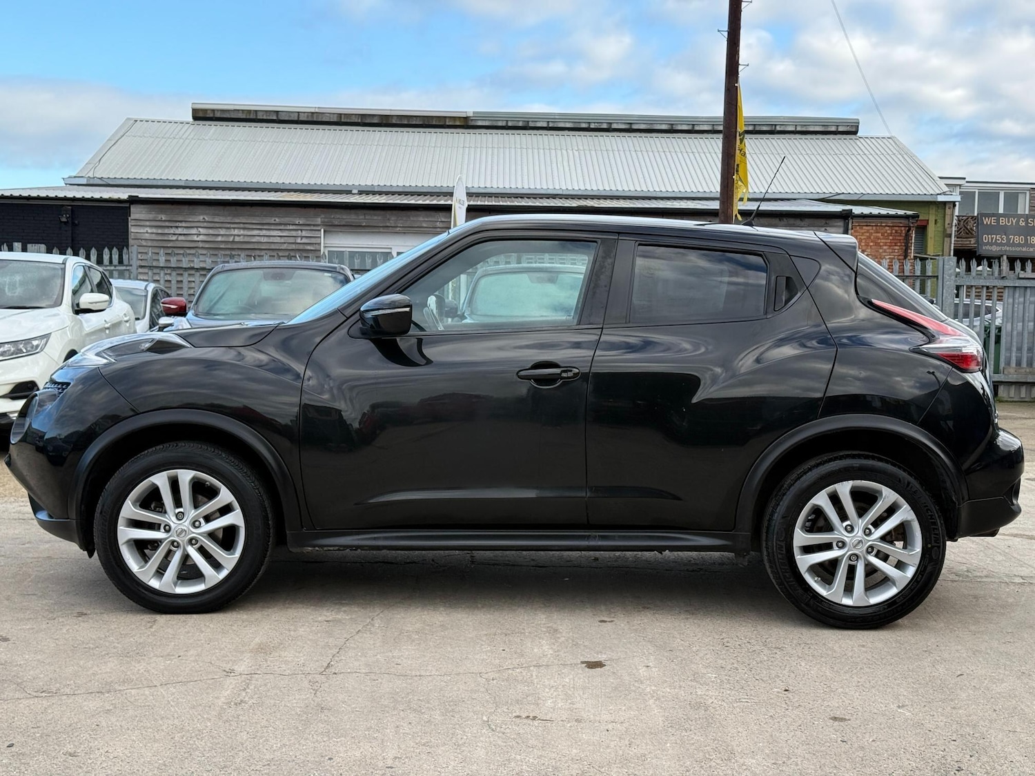 Used Nissan Juke 2015 for sale - 76612800: Photo 32