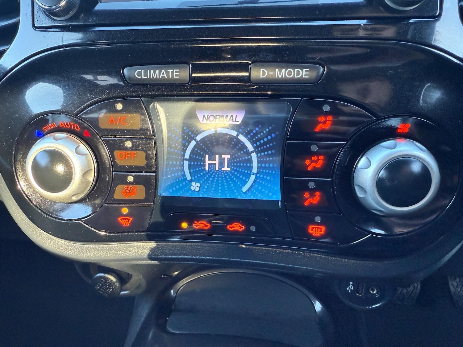 Used Nissan Juke 2015 for sale - 76612800: Photo 9