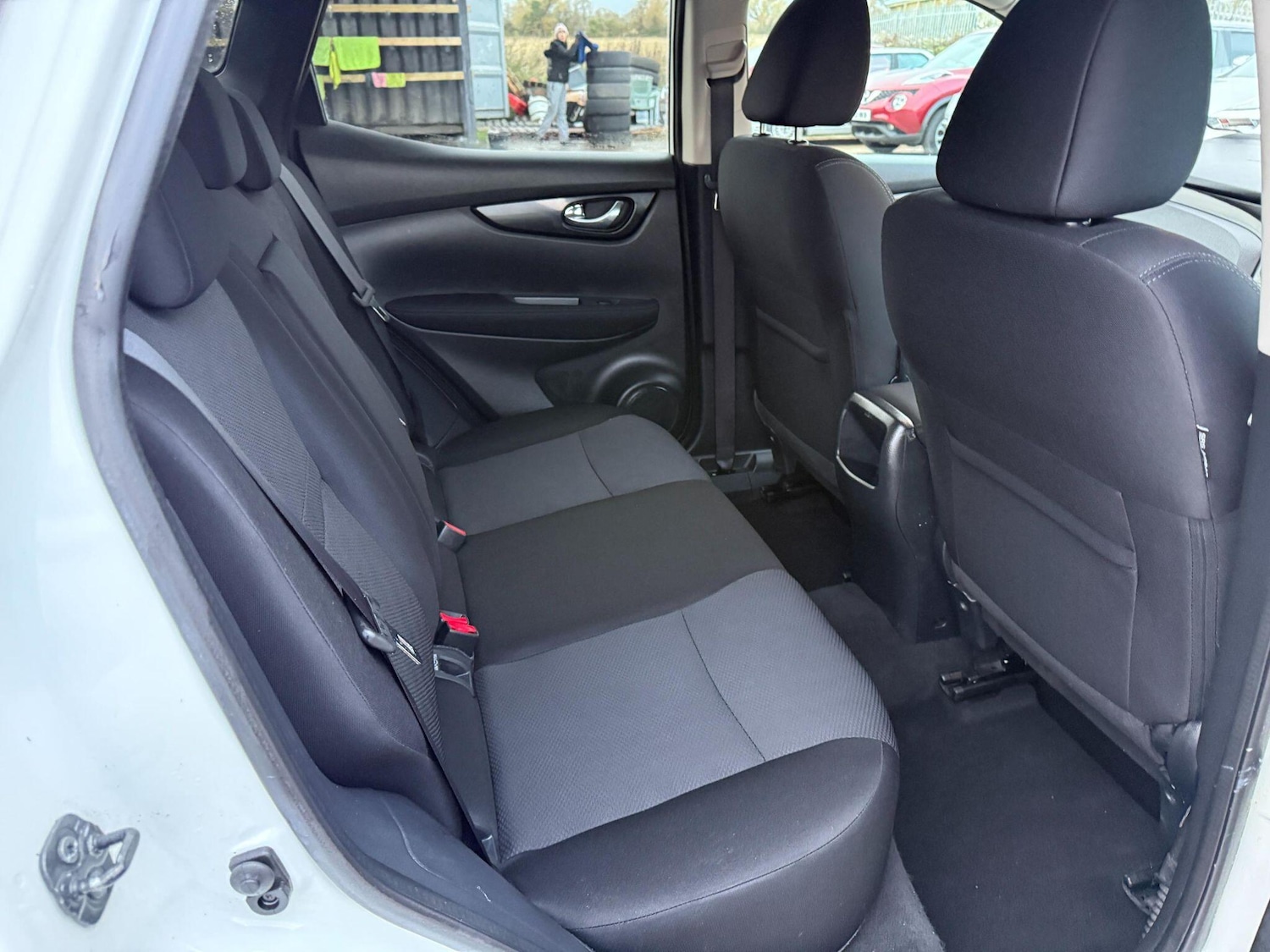 Used Nissan Qashqai 2016 for sale - 76850353: Photo 30