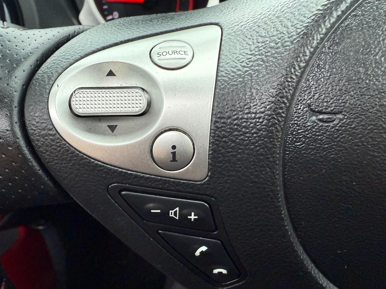 Used Nissan Juke 2014 for sale - 76689232: Photo 11