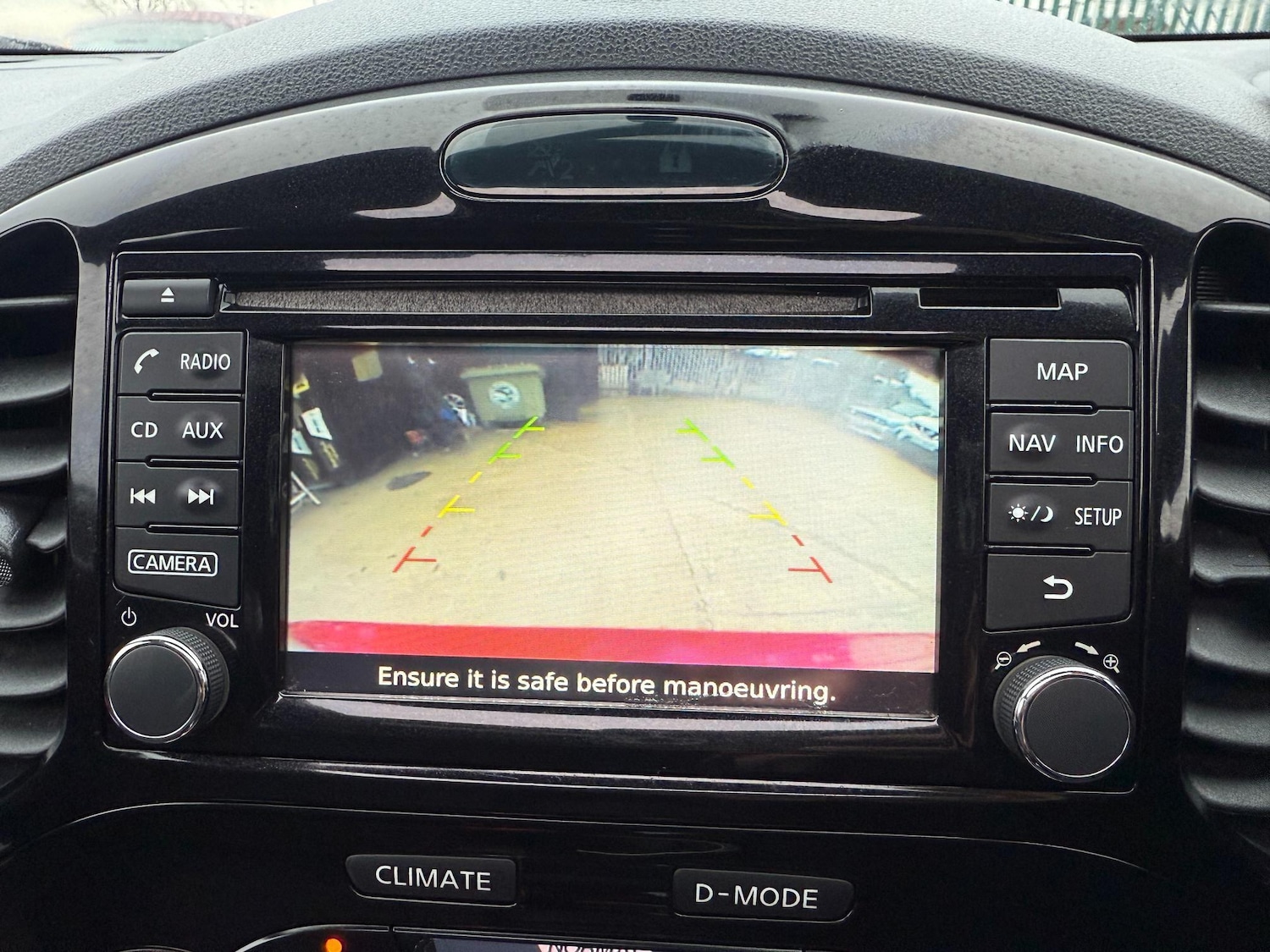 Used Nissan Juke 2014 for sale - 76689232: Photo 6