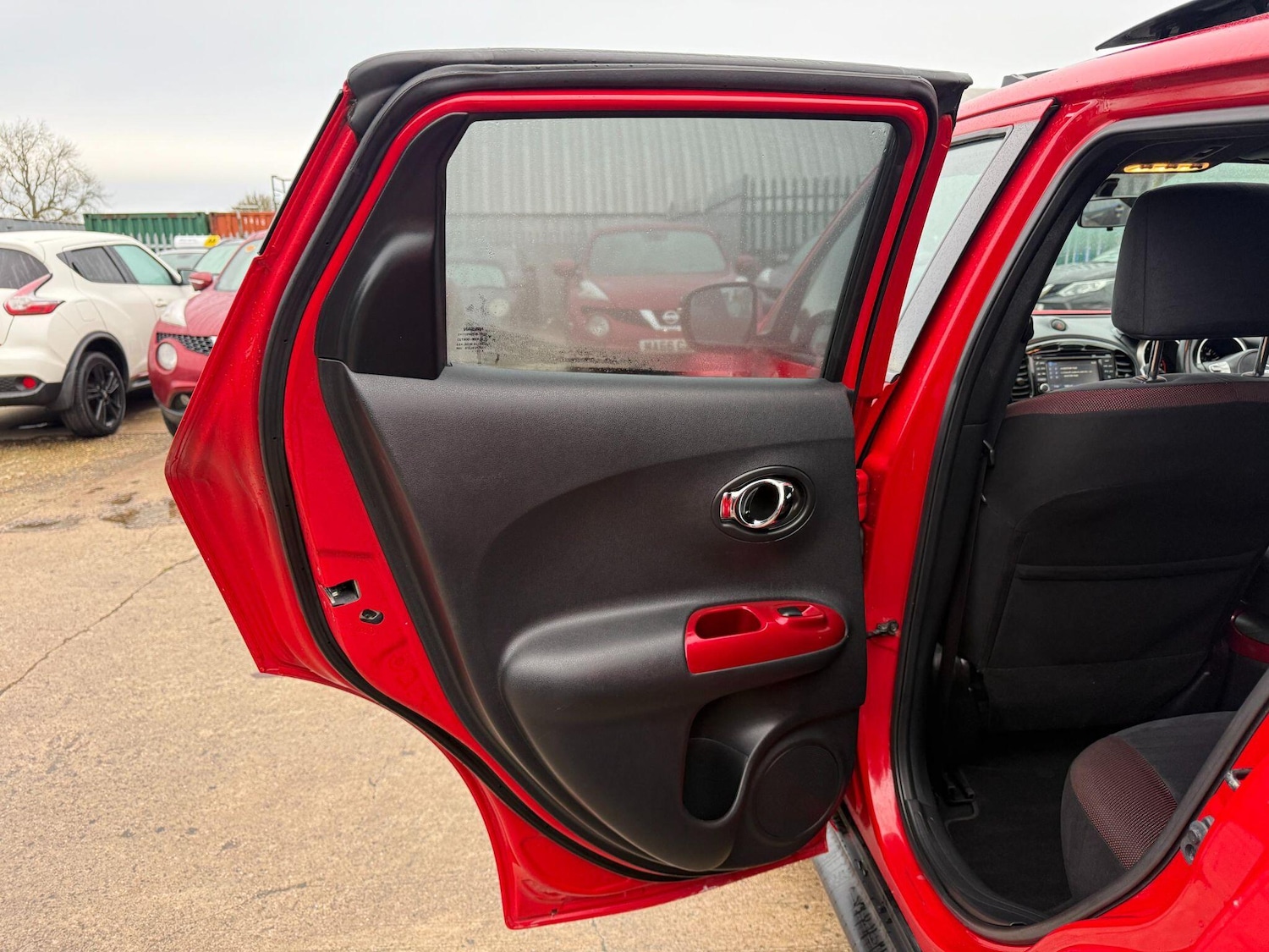 Used Nissan Juke 2014 for sale - 76689232: Photo 60