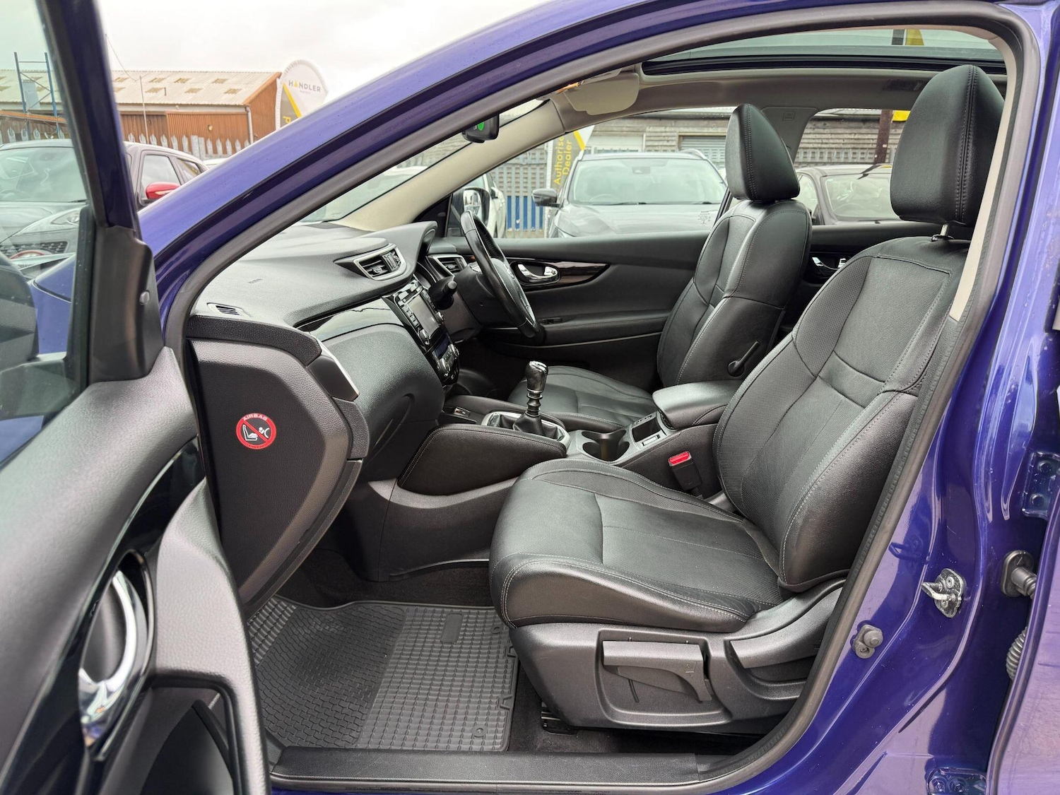 Used Nissan Qashqai 2015 for sale - 76514516: Photo 30