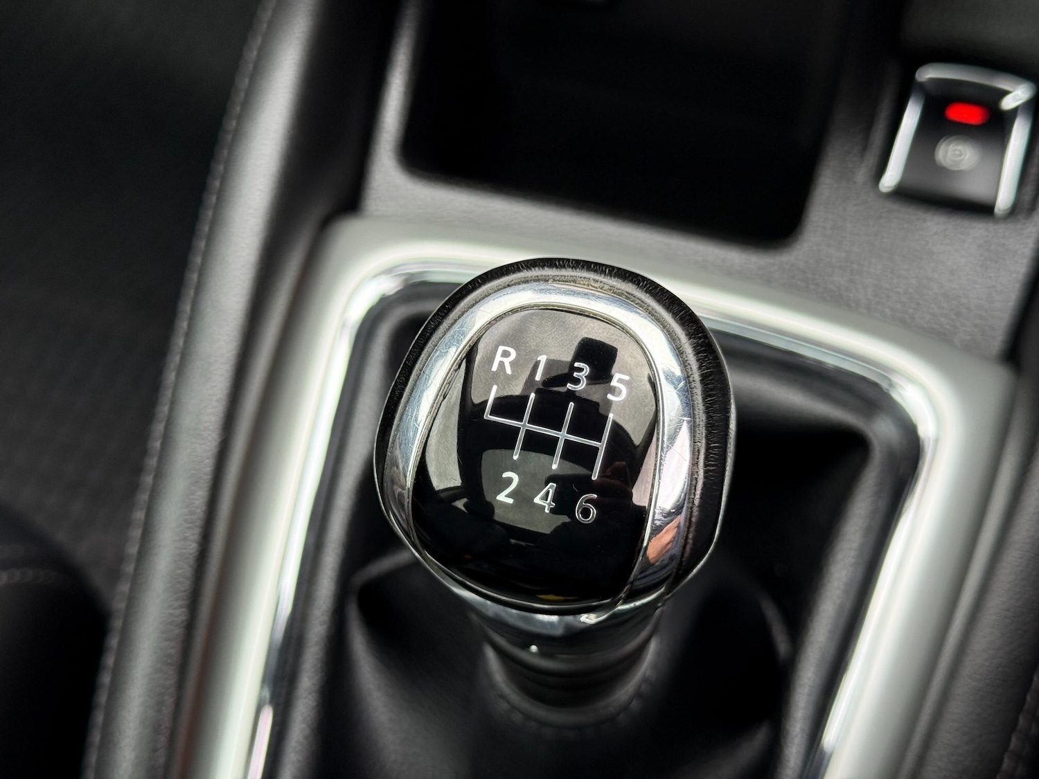 Used Nissan Qashqai 2015 for sale - 76514516: Photo 56