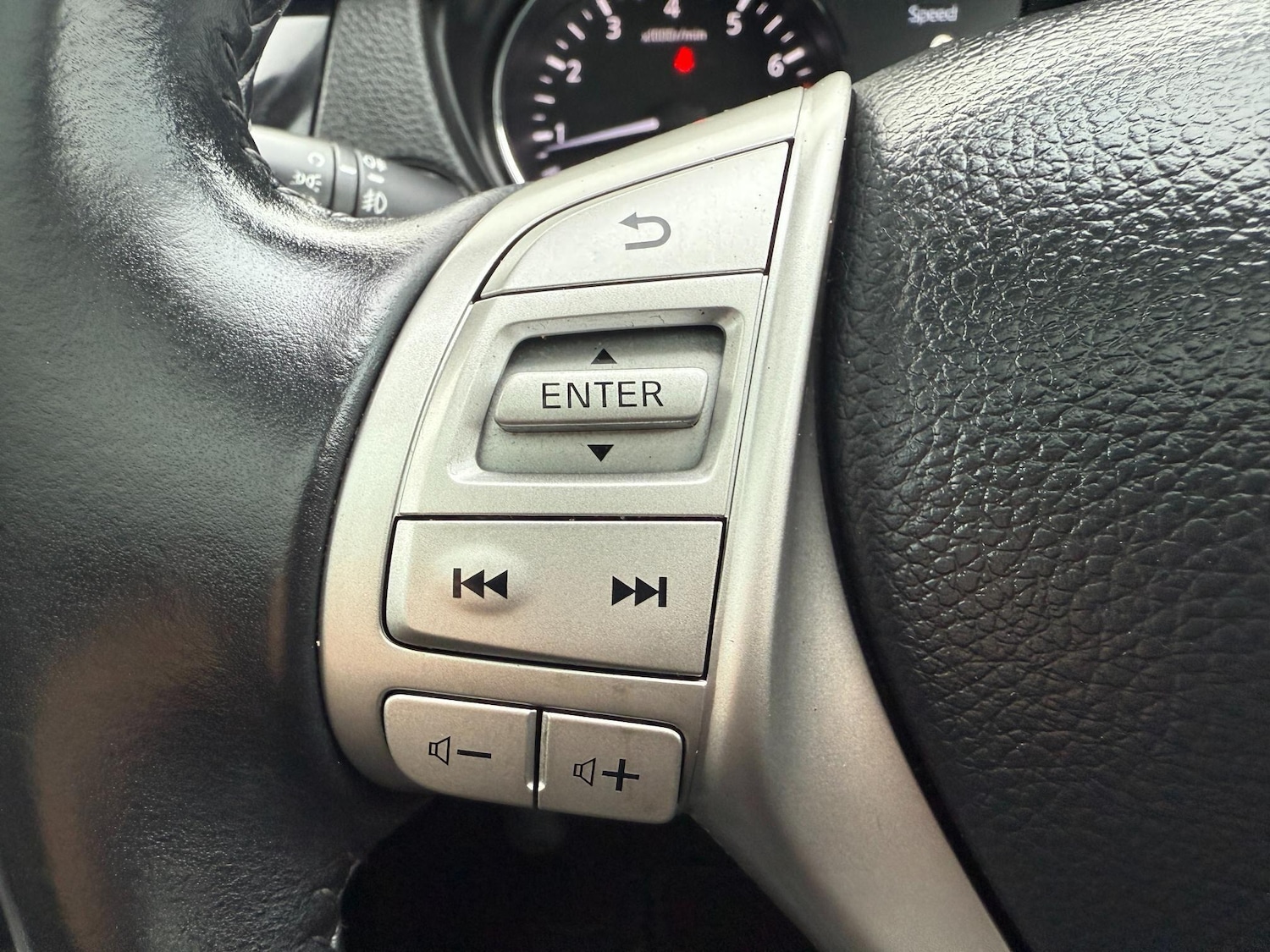 Used Nissan Qashqai 2016 for sale - 76688647: Photo 13