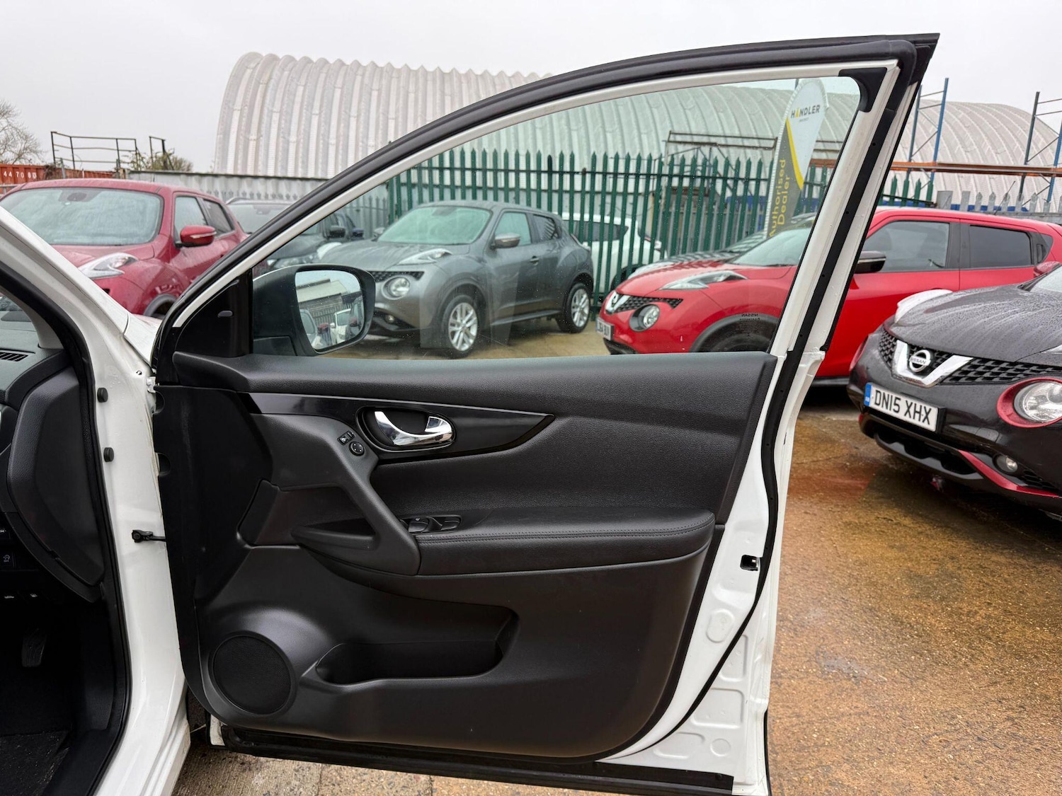 Used Nissan Qashqai 2016 for sale - 76688647: Photo 47