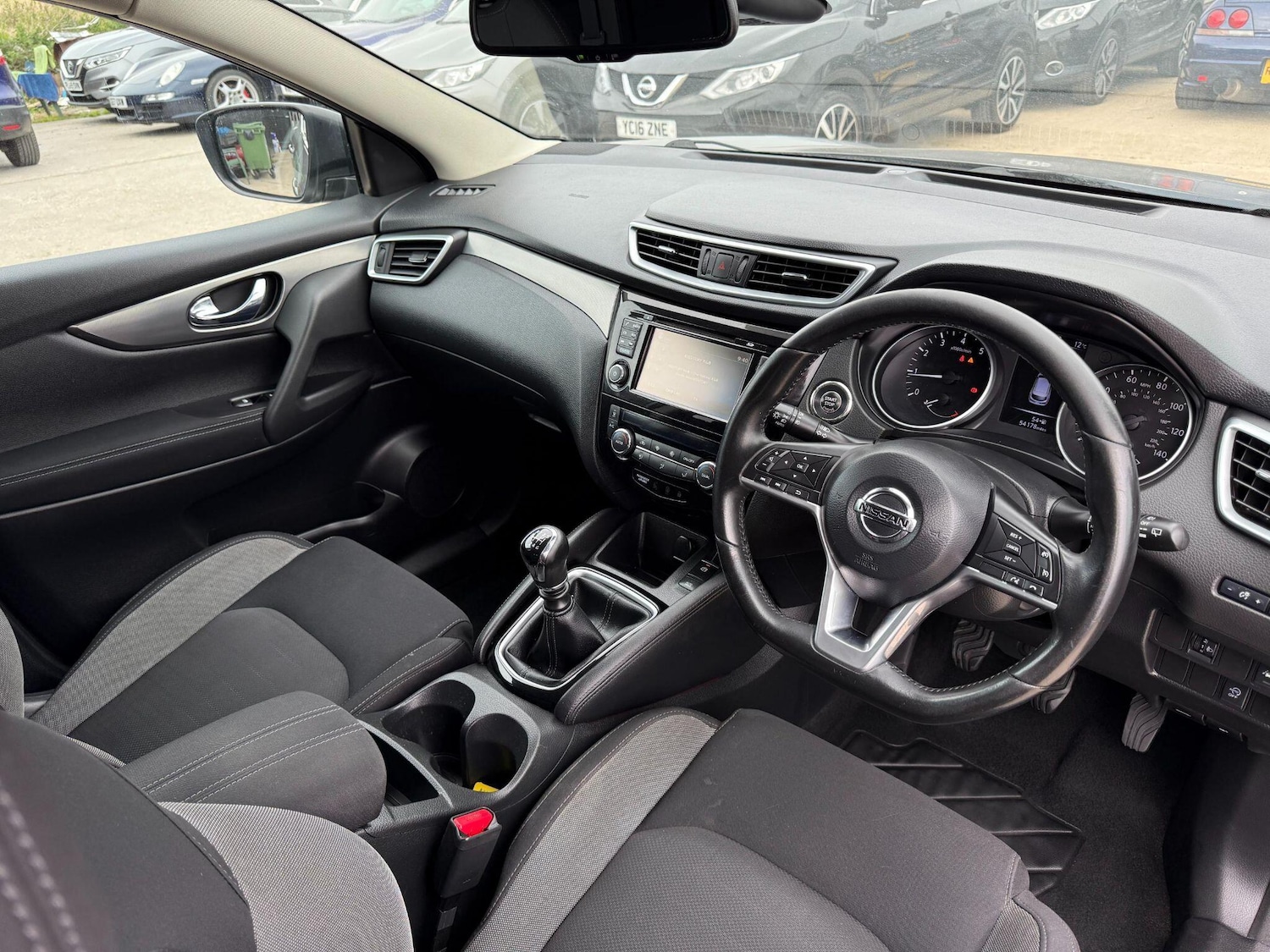 Used Nissan Qashqai 2018 for sale - 76514503: Photo 15