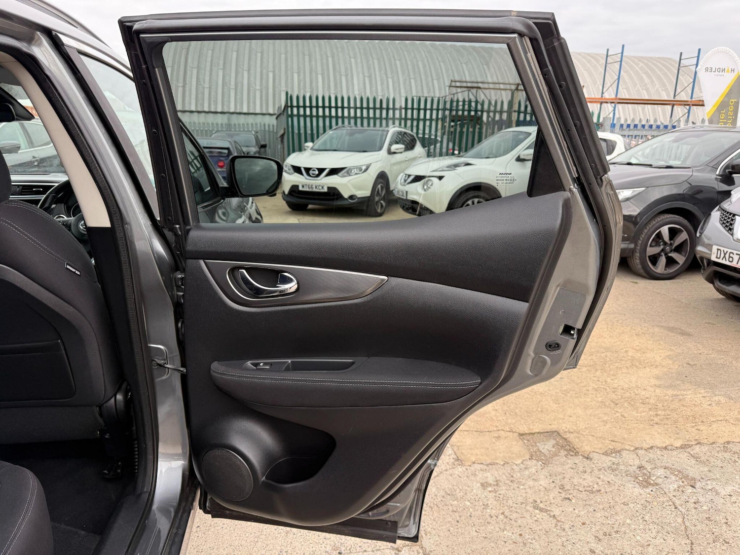 Used Nissan Qashqai 2018 for sale - 76514503: Photo 26