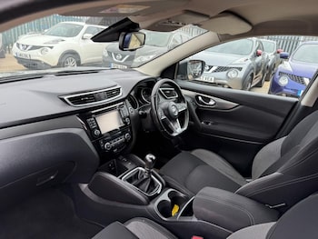 Used Nissan Qashqai 2018 for sale - 76514503: Photo