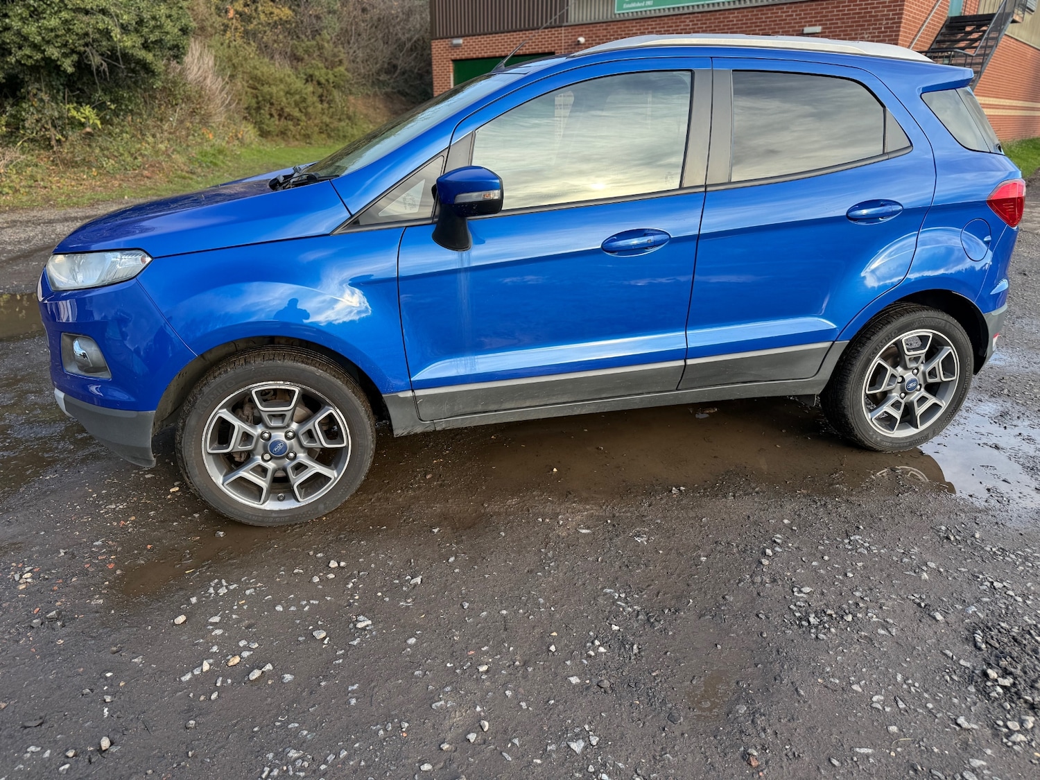 Used Ford Ecosport 2017 for sale - 76941914: Photo 2