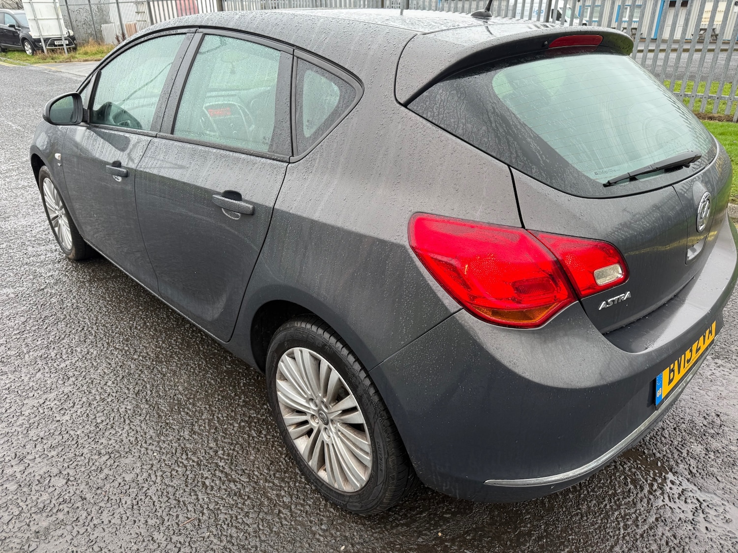 Used Vauxhall Astra 2013 for sale - 77021373: Photo 5