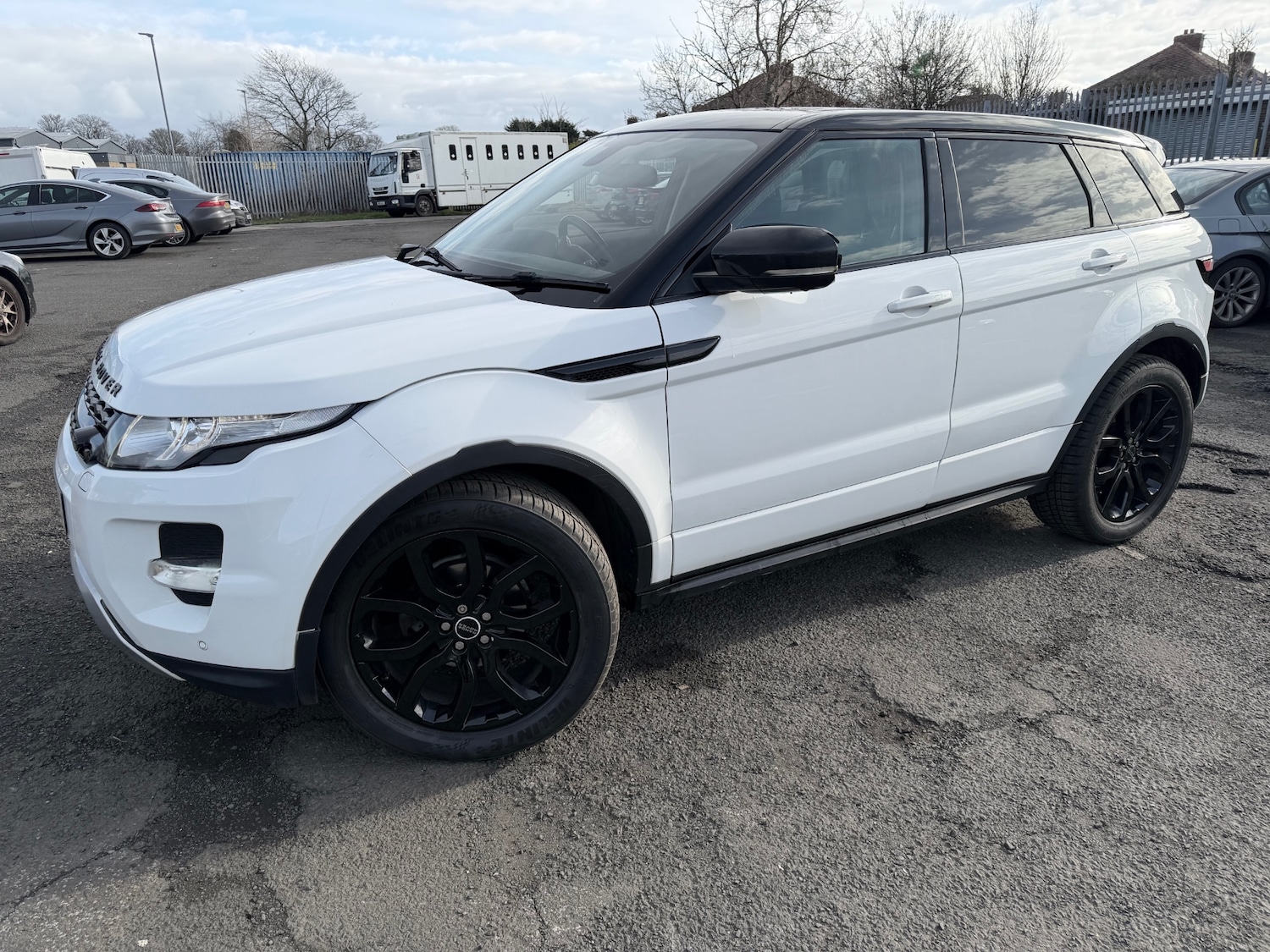 Used Land Rover Range Rover Evoque 2013 for sale - 77590677: Photo 2
