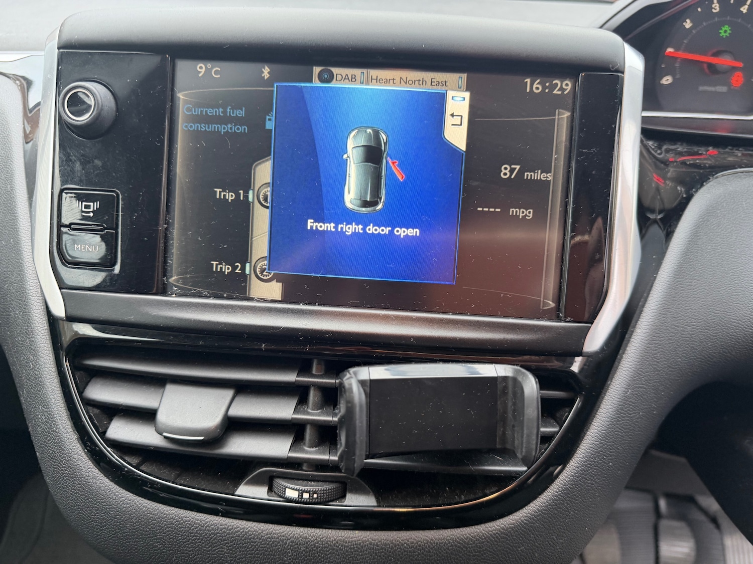 Used Peugeot 208 2013 for sale - 77760912: Photo 14