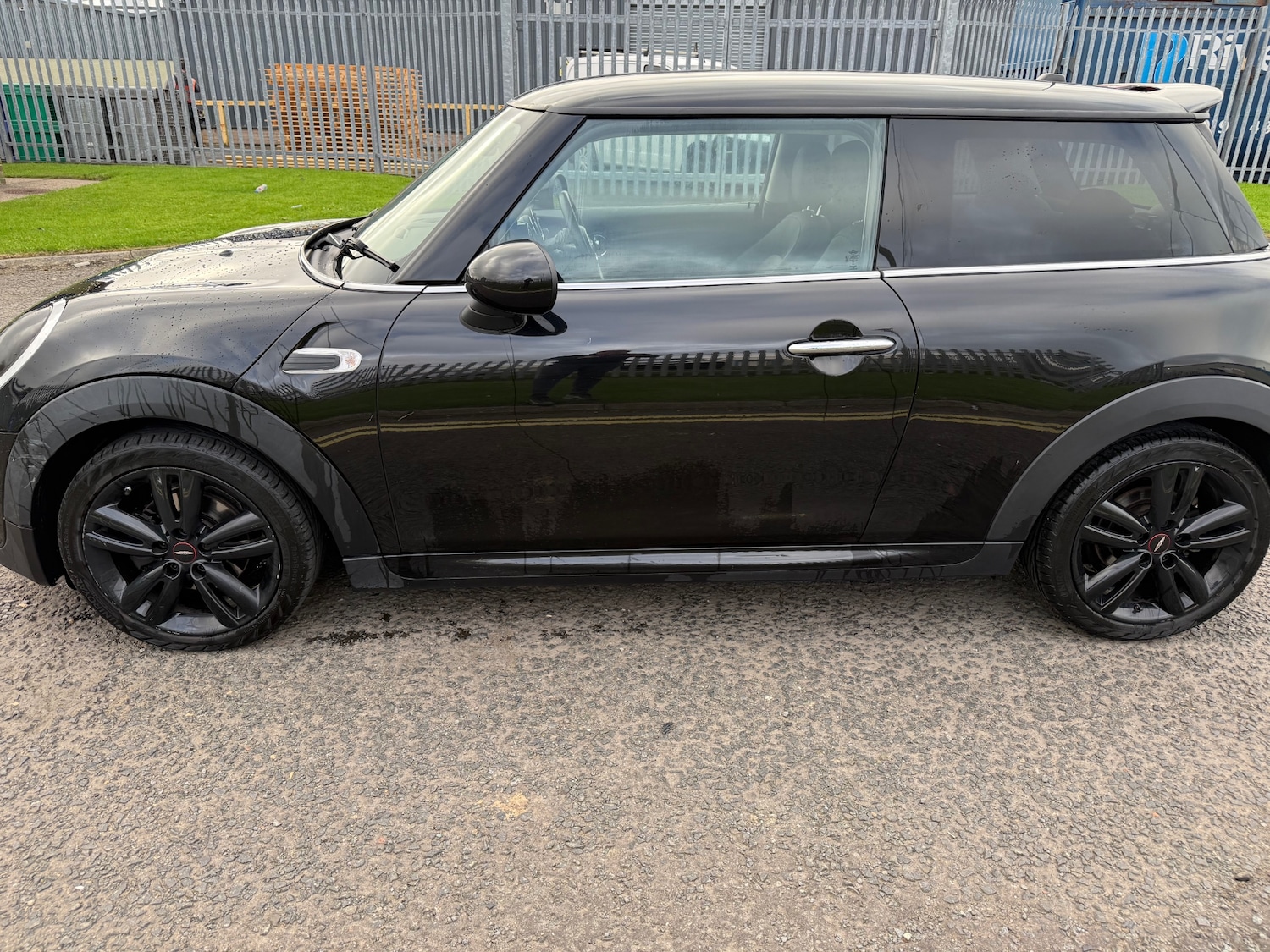 Used MINI Hatch 2018 for sale - 76396708: Photo 4