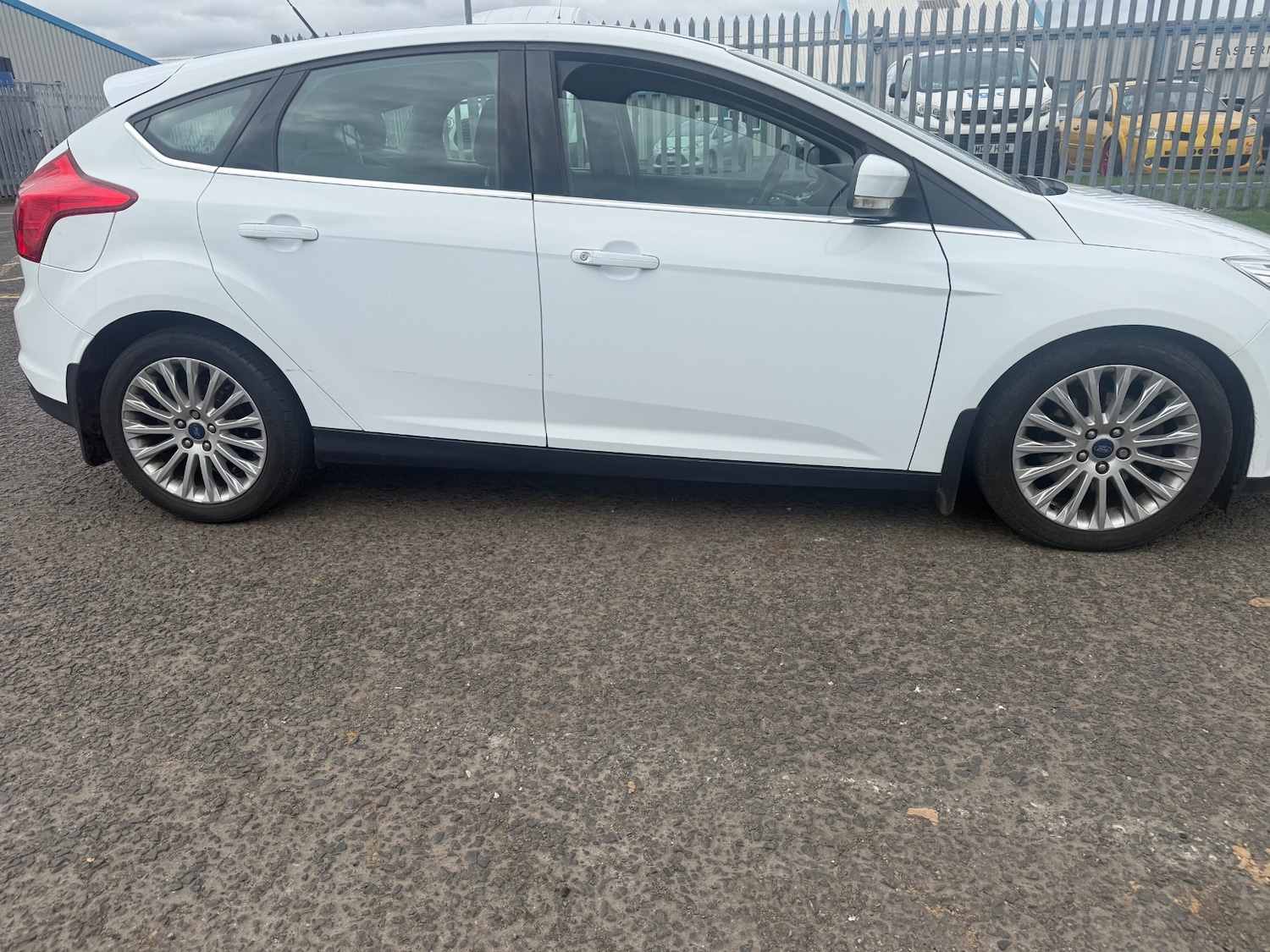 Used Ford Focus 2013 for sale - 76396710: Photo 12