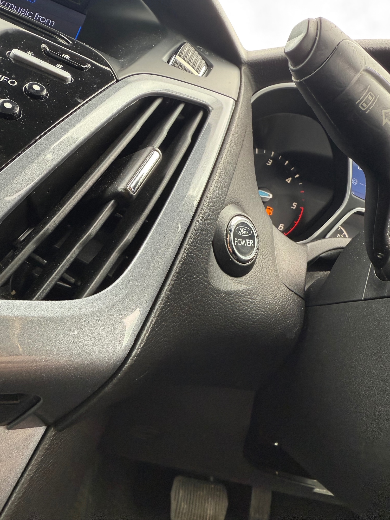 Used Ford Focus 2013 for sale - 76396710: Photo 21