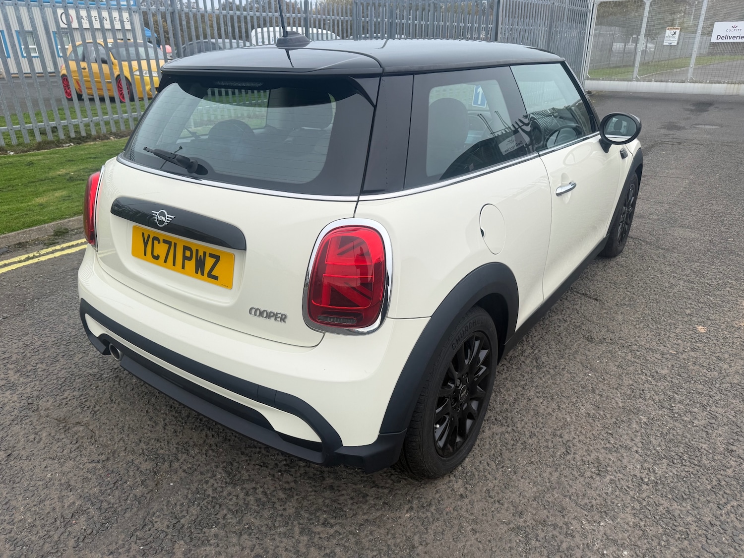 Used MINI Hatch 2021 for sale - 76396713: Photo 7
