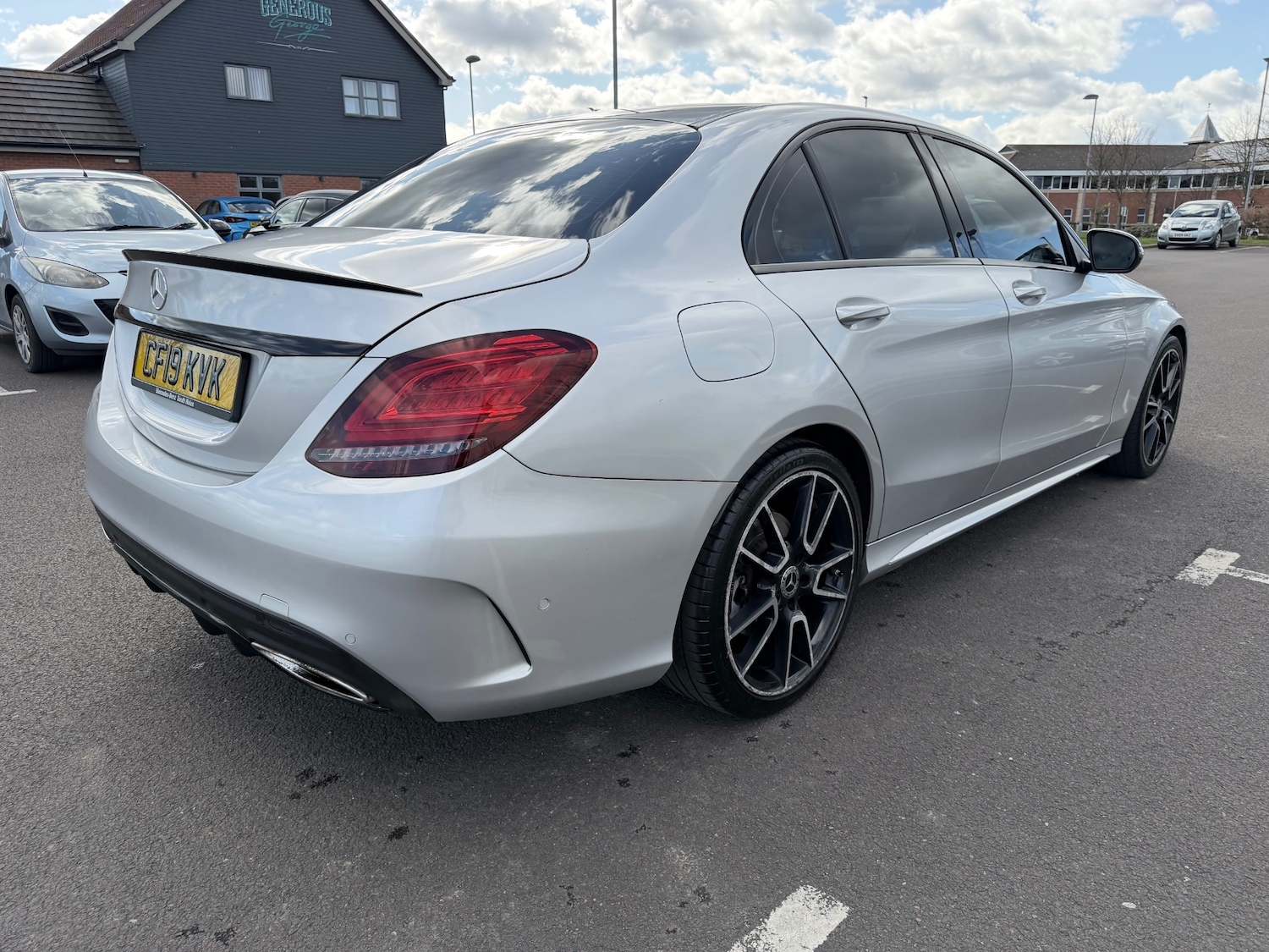 Used Mercedes-Benz C Class 2019 for sale - 78054399: Photo 9