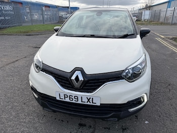 Used Renault Captur 2020 for sale - 77694004: Photo